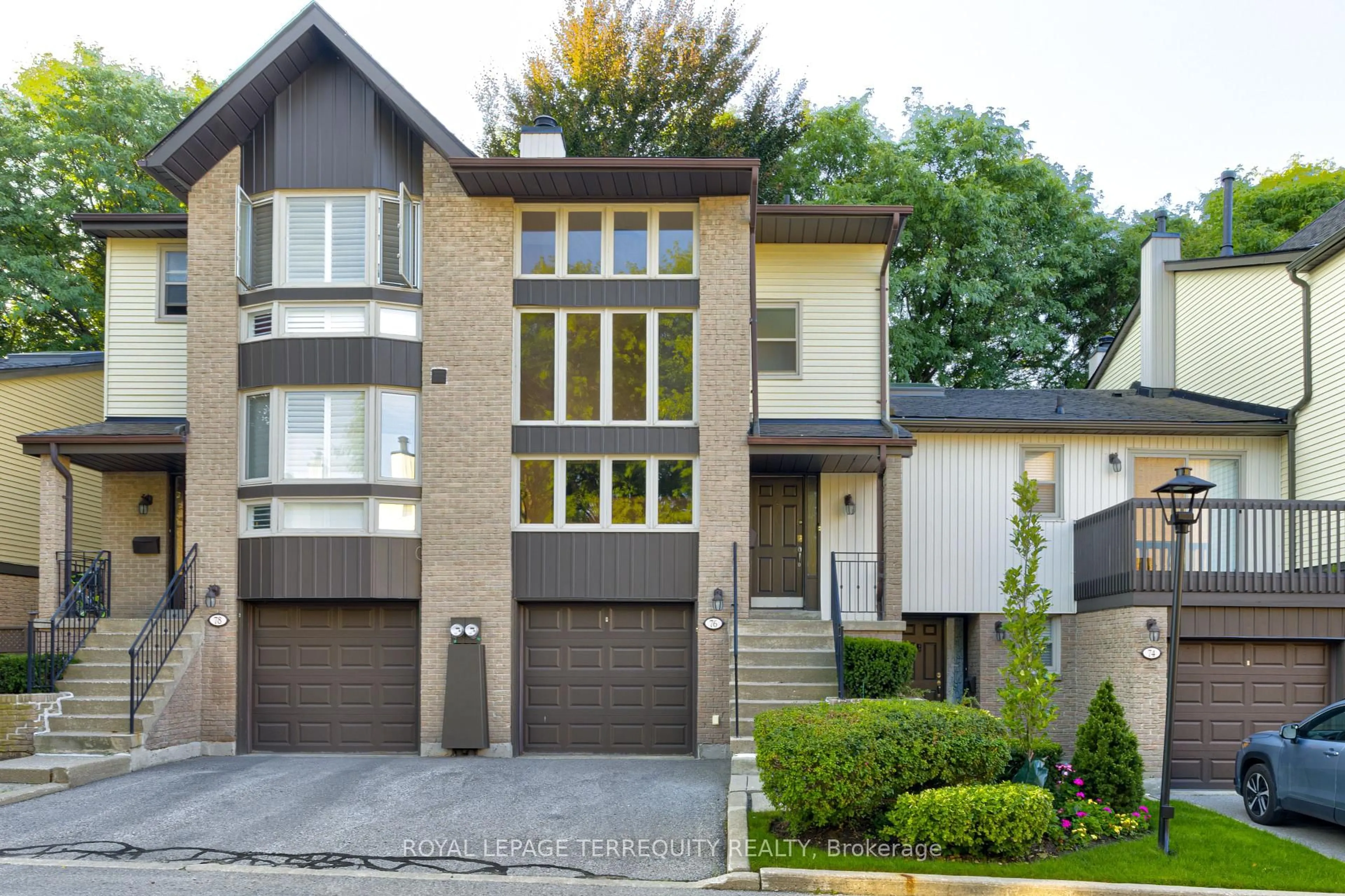 Home with brick exterior material, street for 76 English Ivy Way, Toronto Ontario M2H 3M4
