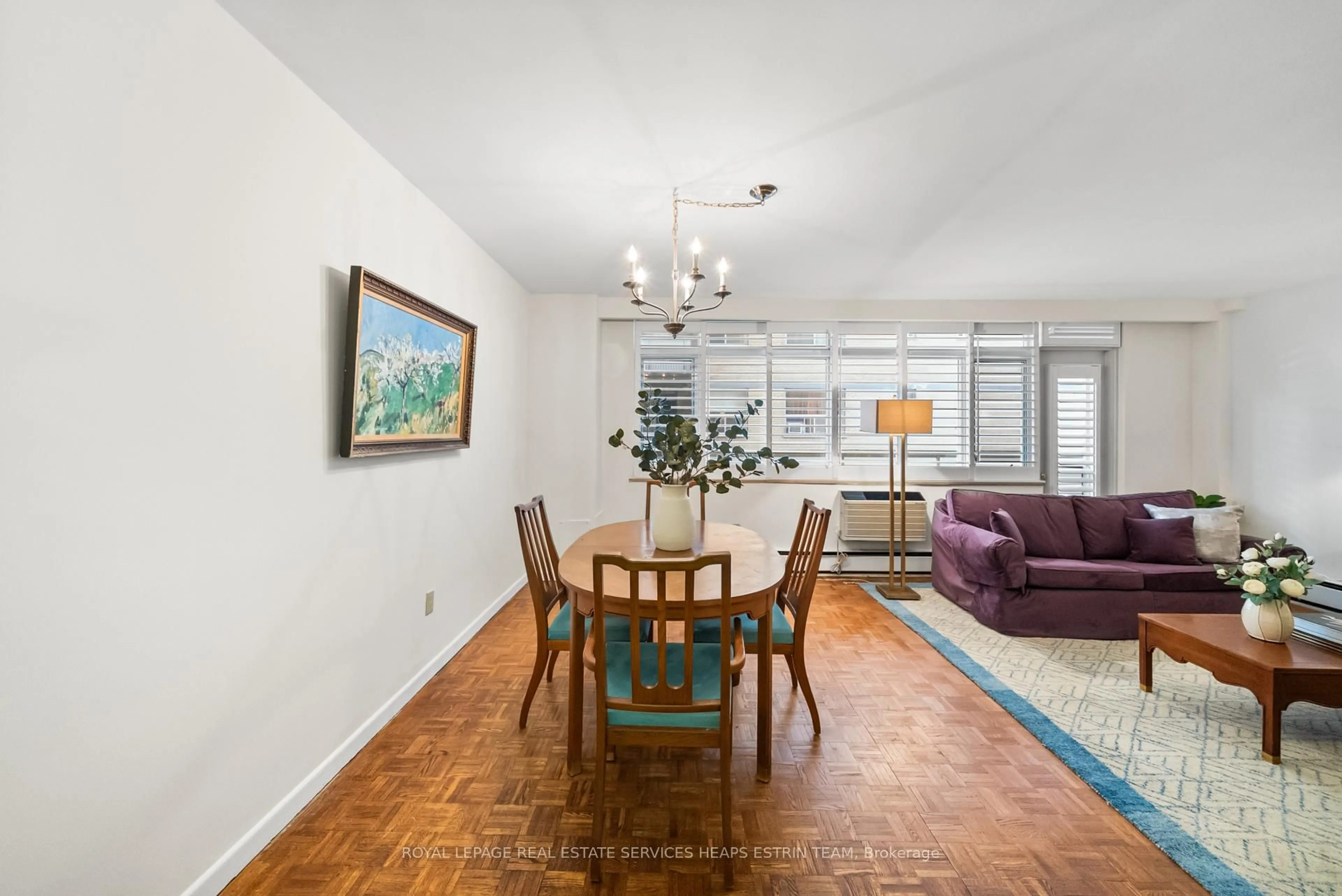 Dining room, unknown for 581 Avenue Rd #204, Toronto Ontario M4V 2K4