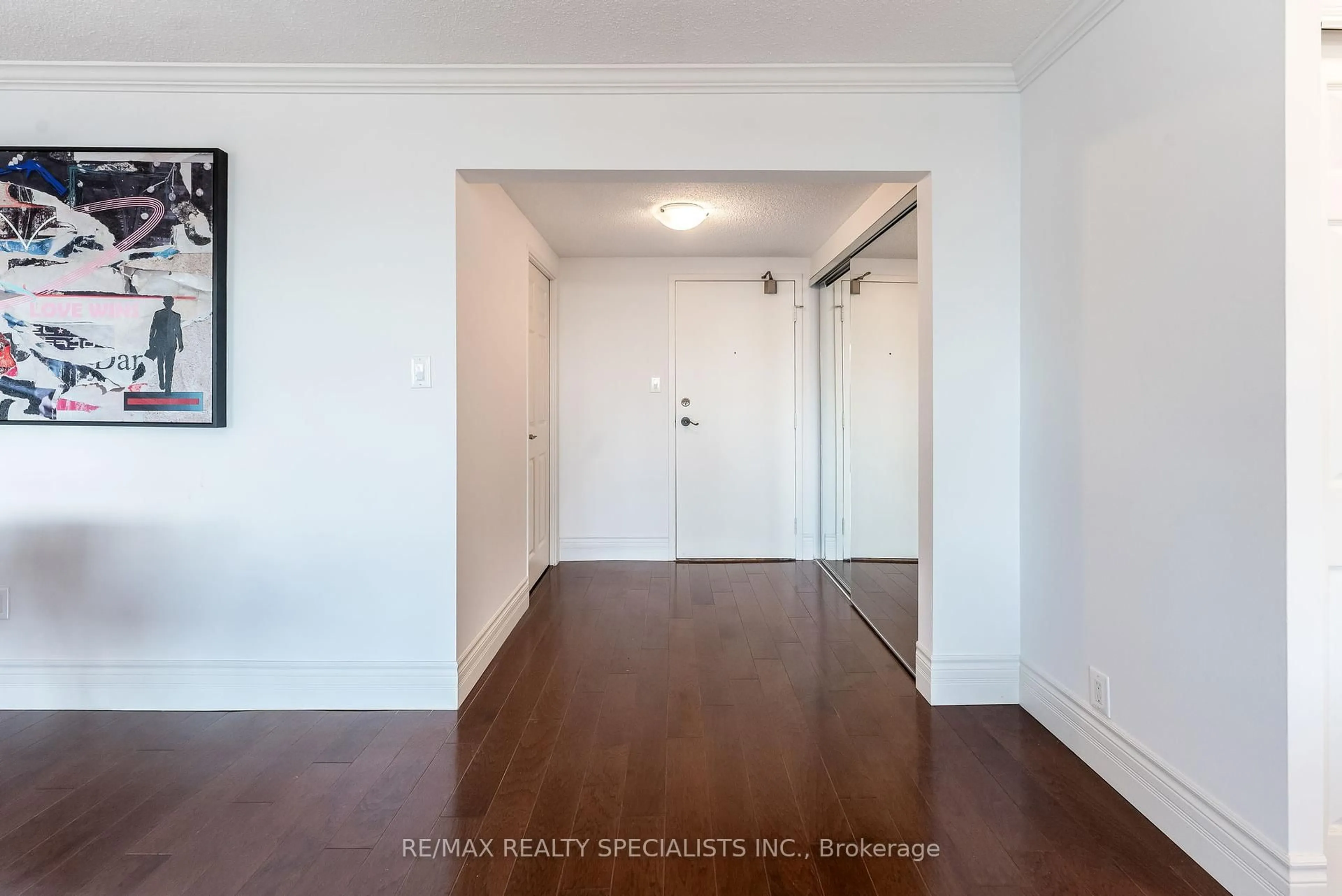 Indoor entryway for 65 Skymark Dr #201, Toronto Ontario M2H 3N9