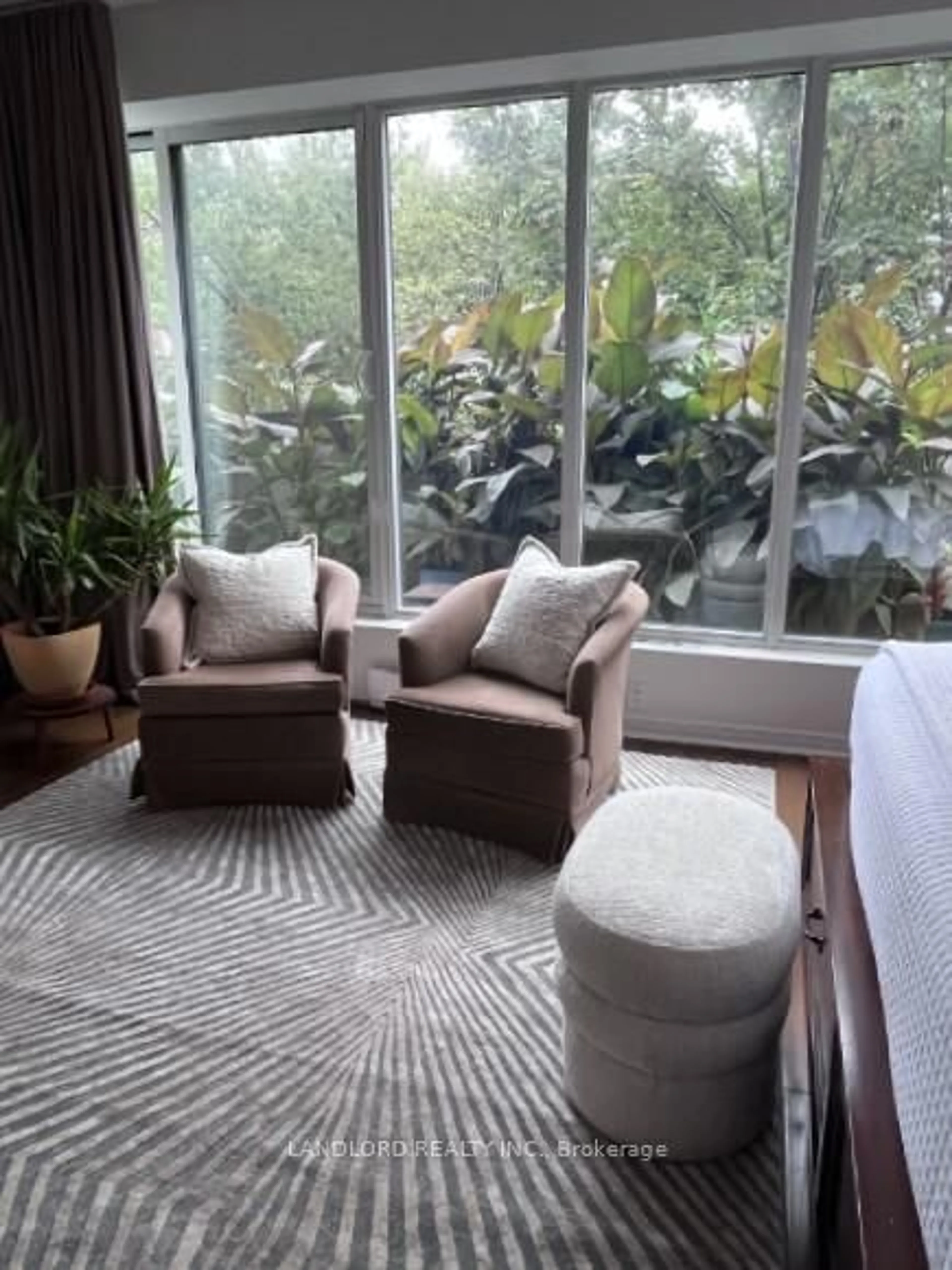 Living room with furniture, unknown for 360 Bloor St #207, Toronto Ontario M4W 3M3