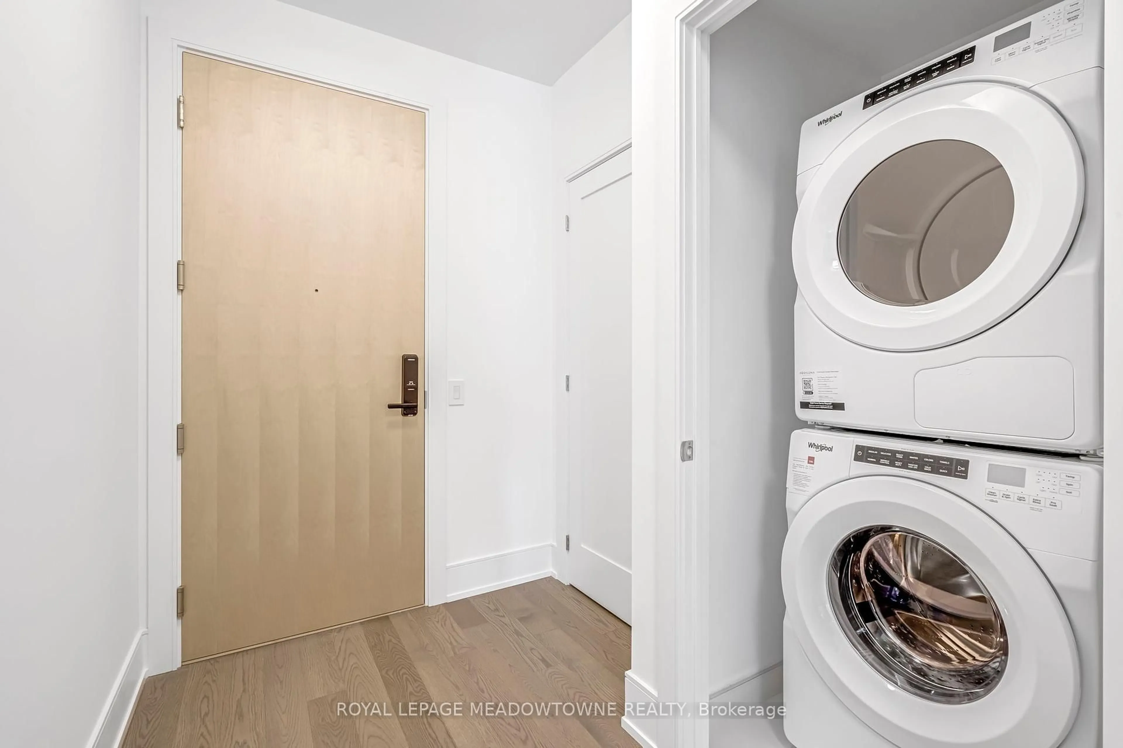 Laundry room for 155 Merchants' Wharf #826, Toronto Ontario M5A 0Y4