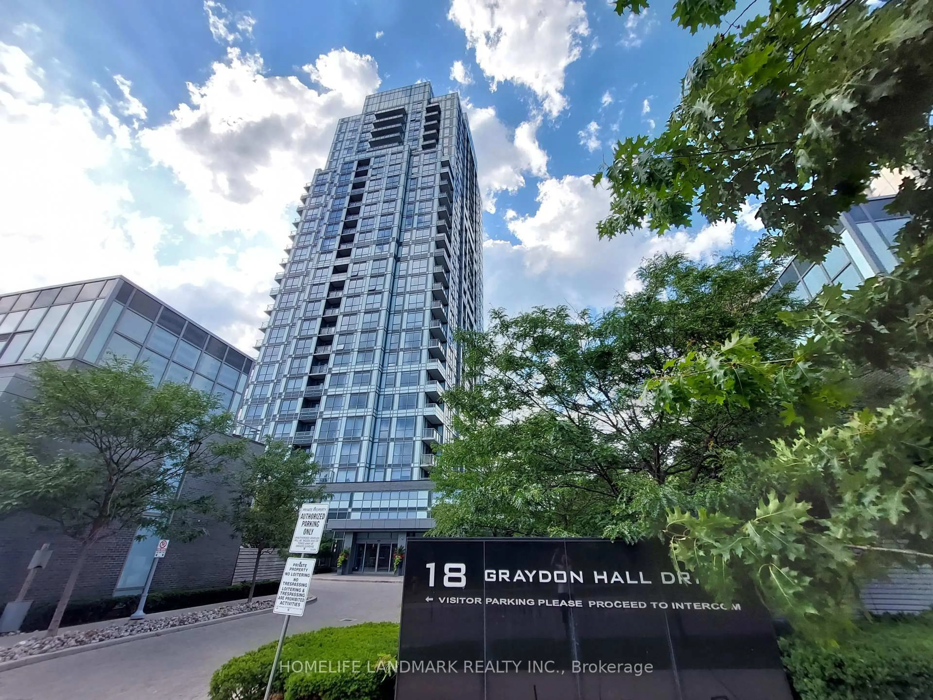 Indoor foyer for 18 Graydon Hall Dr #609, Toronto Ontario M3A 0A4