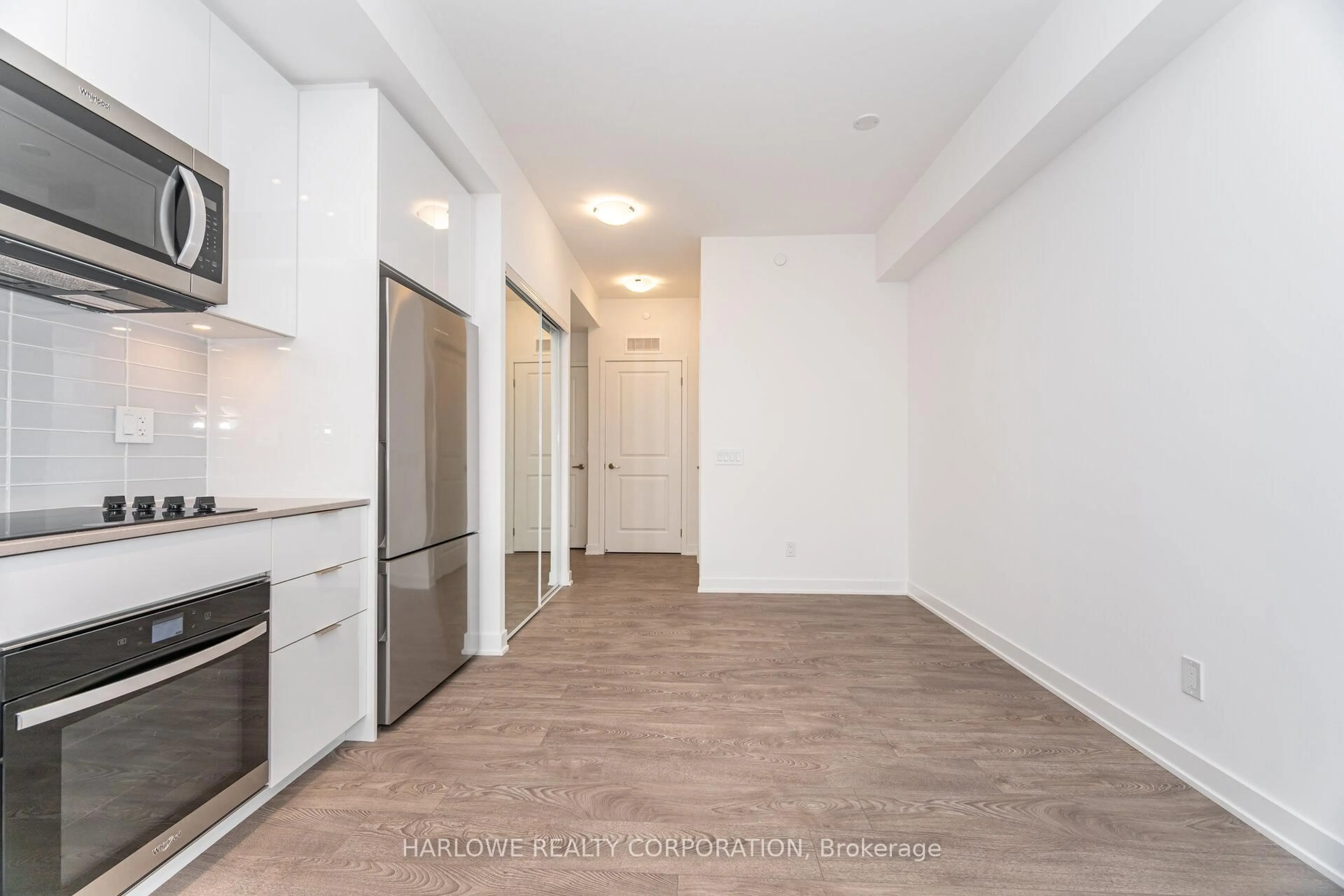 Unknown for 543 Richmond St #609, Toronto Ontario M5V 0W9