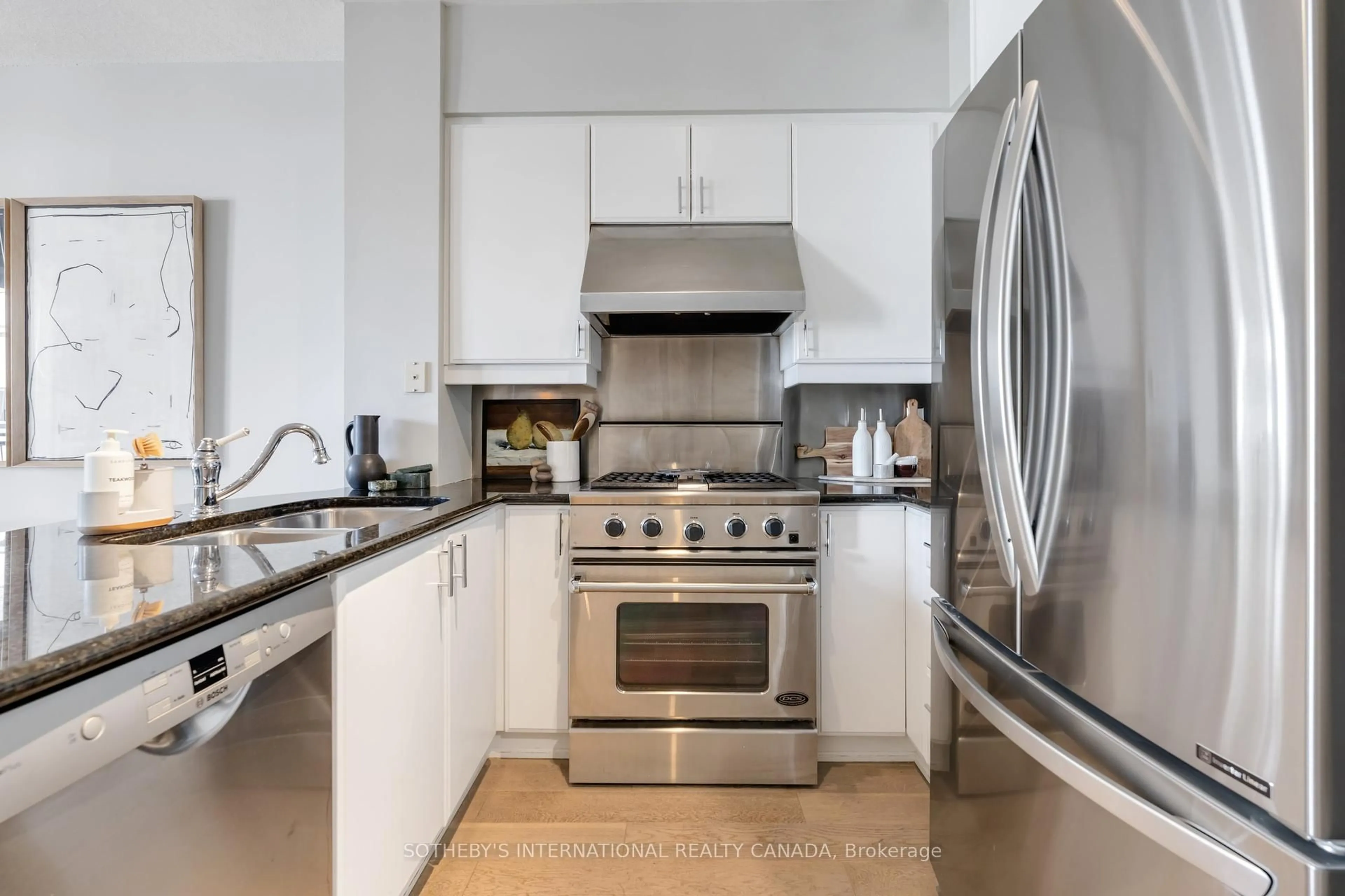 Contemporary kitchen, ceramic/tile floor for 99 Avenue Rd #207, Toronto Ontario M5R 2G5