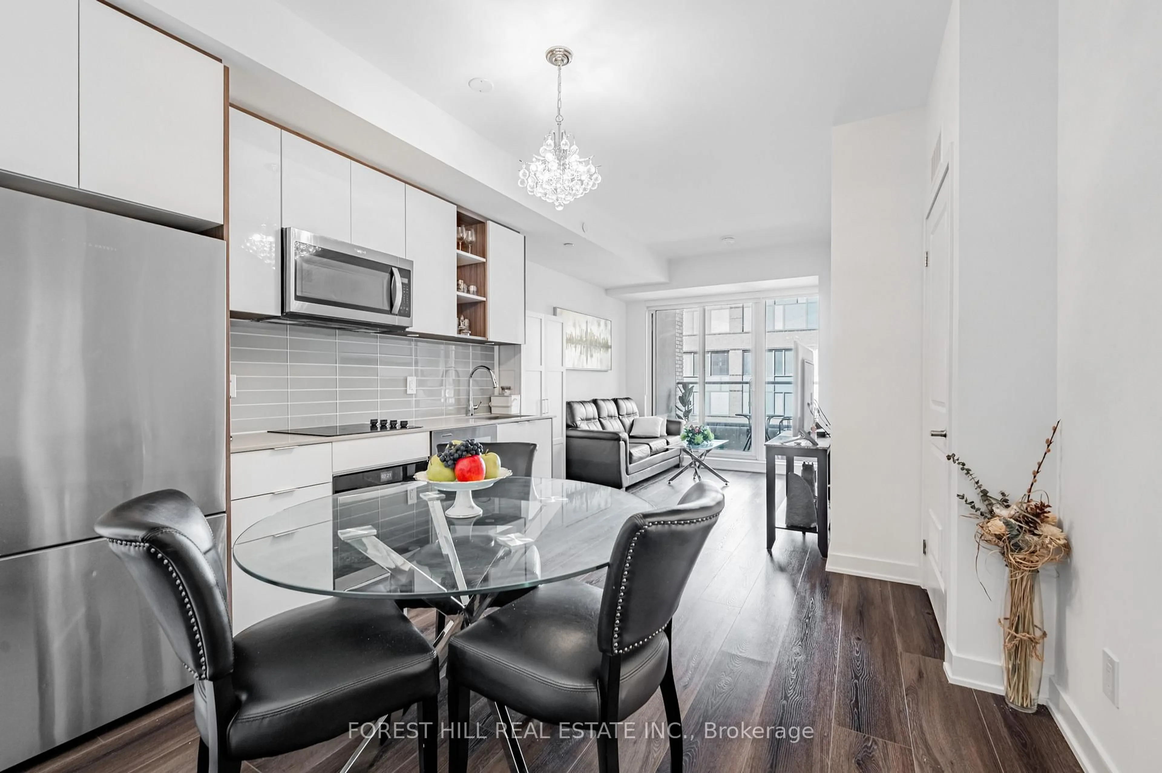 Open concept kitchen, unknown for 543 Richmond St #301, Toronto Ontario M5V 0W9