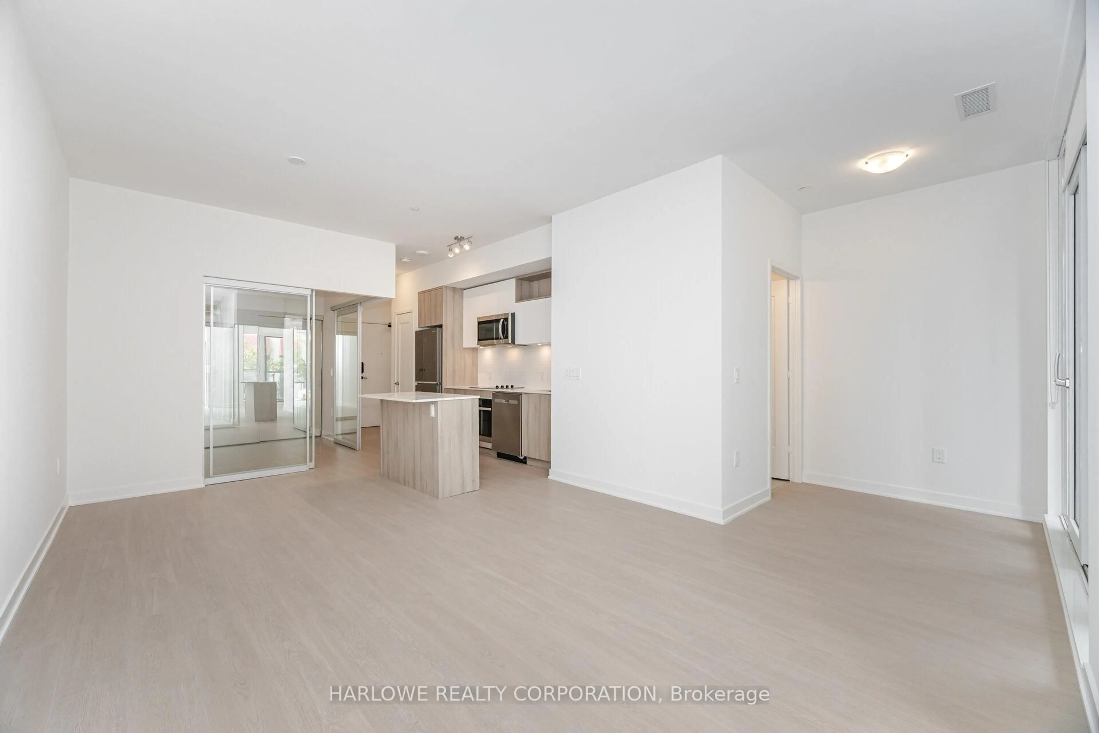 Unknown for 60 Princess St #105 Se, Toronto Ontario M5A 2C7