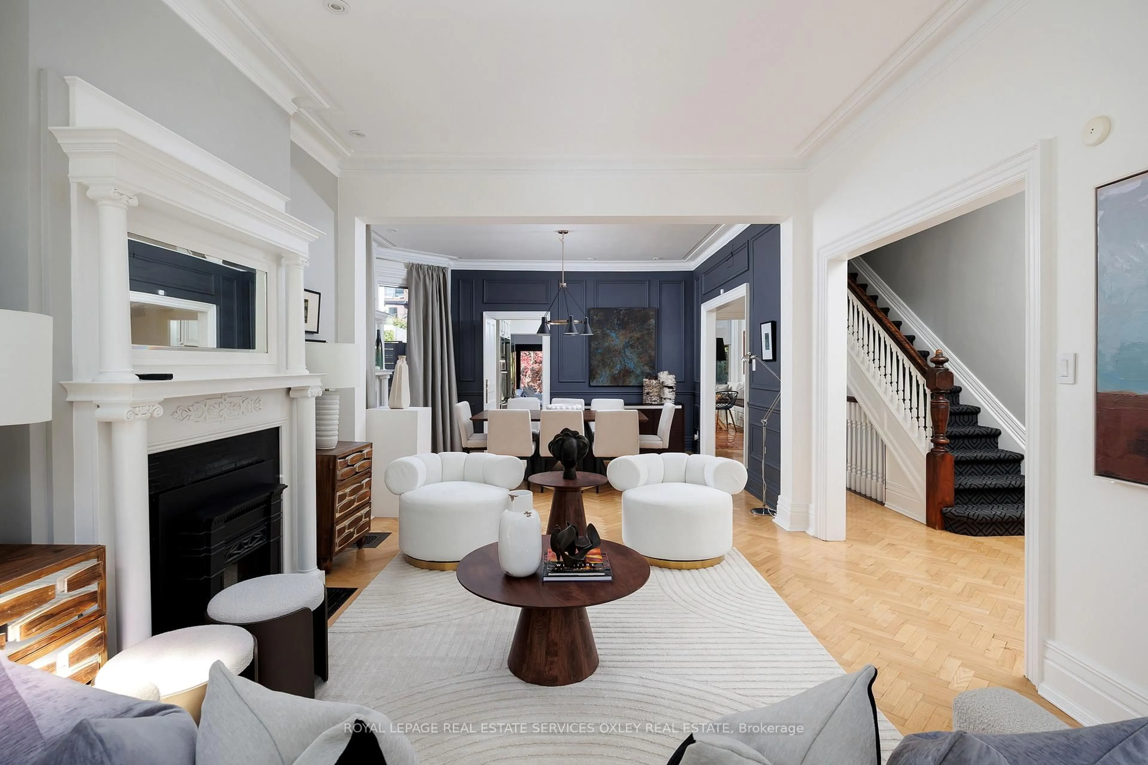 Living room with furniture, unknown for 134 Roxborough St, Toronto Ontario M5R 1V1