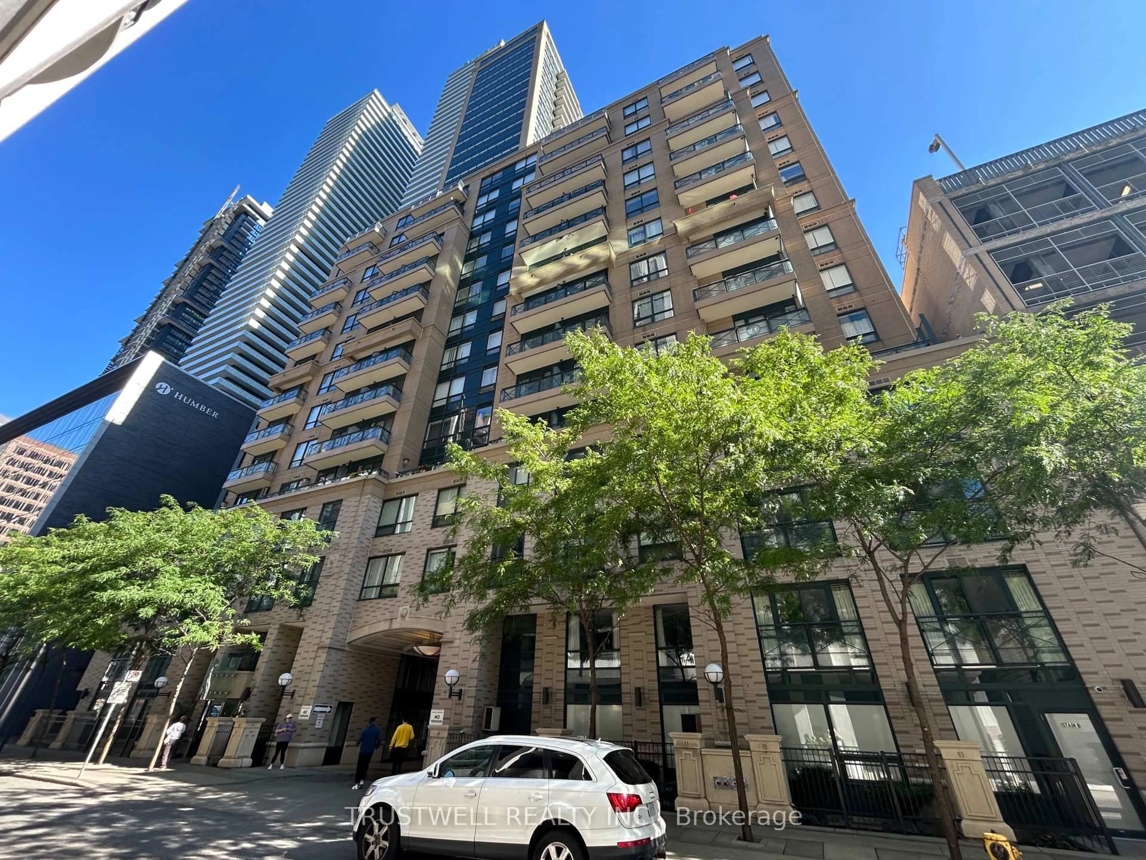 A pic from outside/outdoor area/front of a property/back of a property/a pic from drone, unknown for 35 Hayden Ave #203, Toronto Ontario M4Y 3C3