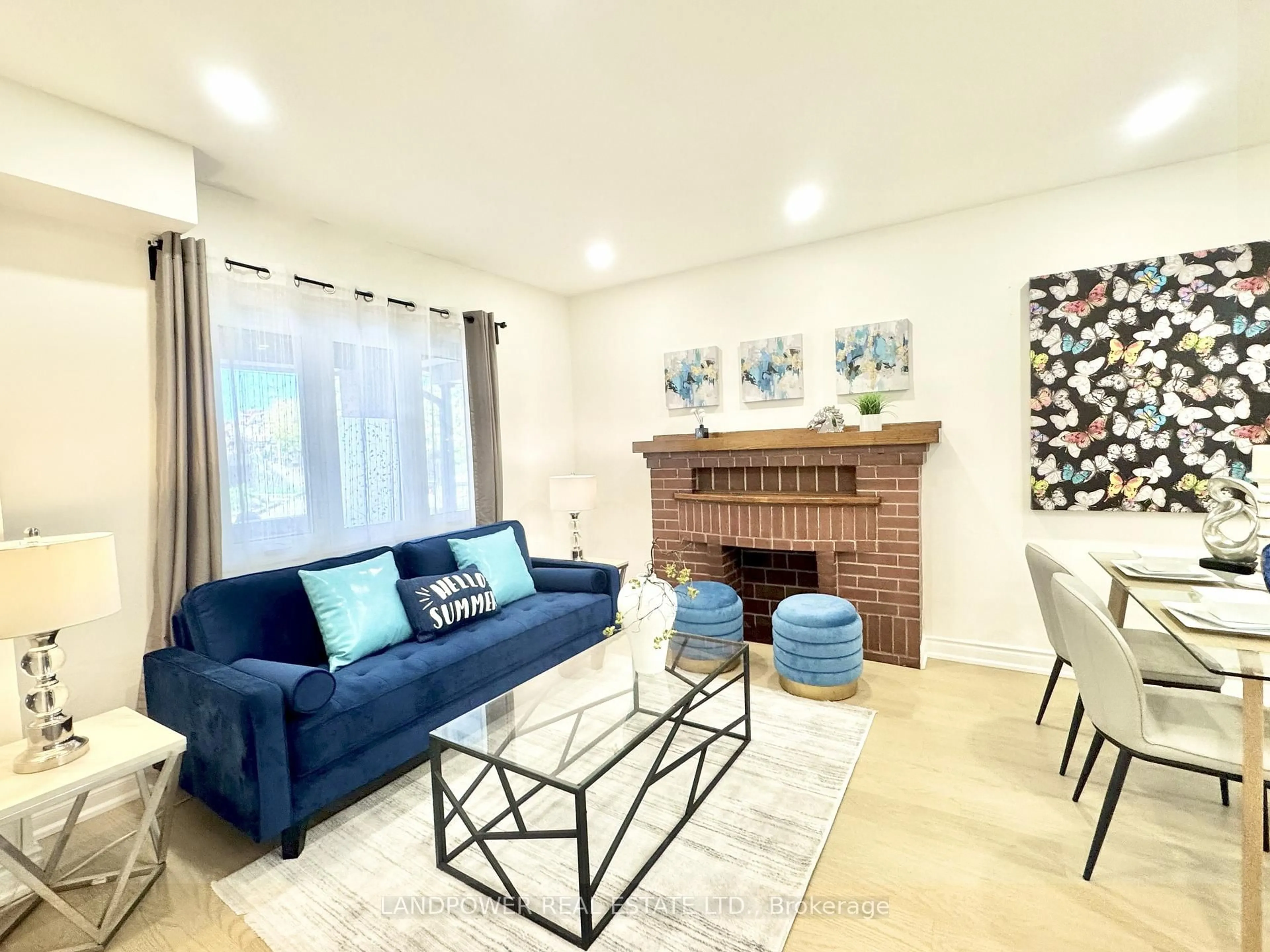 Living room with furniture, unknown for 1745 Dufferin St, Toronto Ontario M6E 3N9