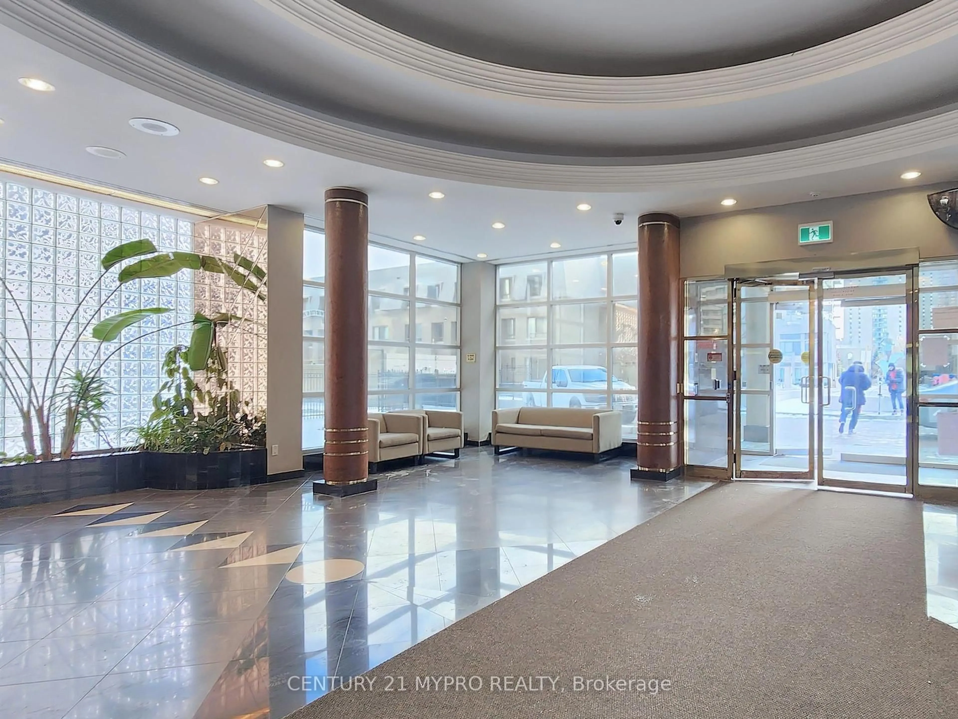 Lobby for 28 Hollywood Ave #Sph207, Toronto Ontario M2N 6S4