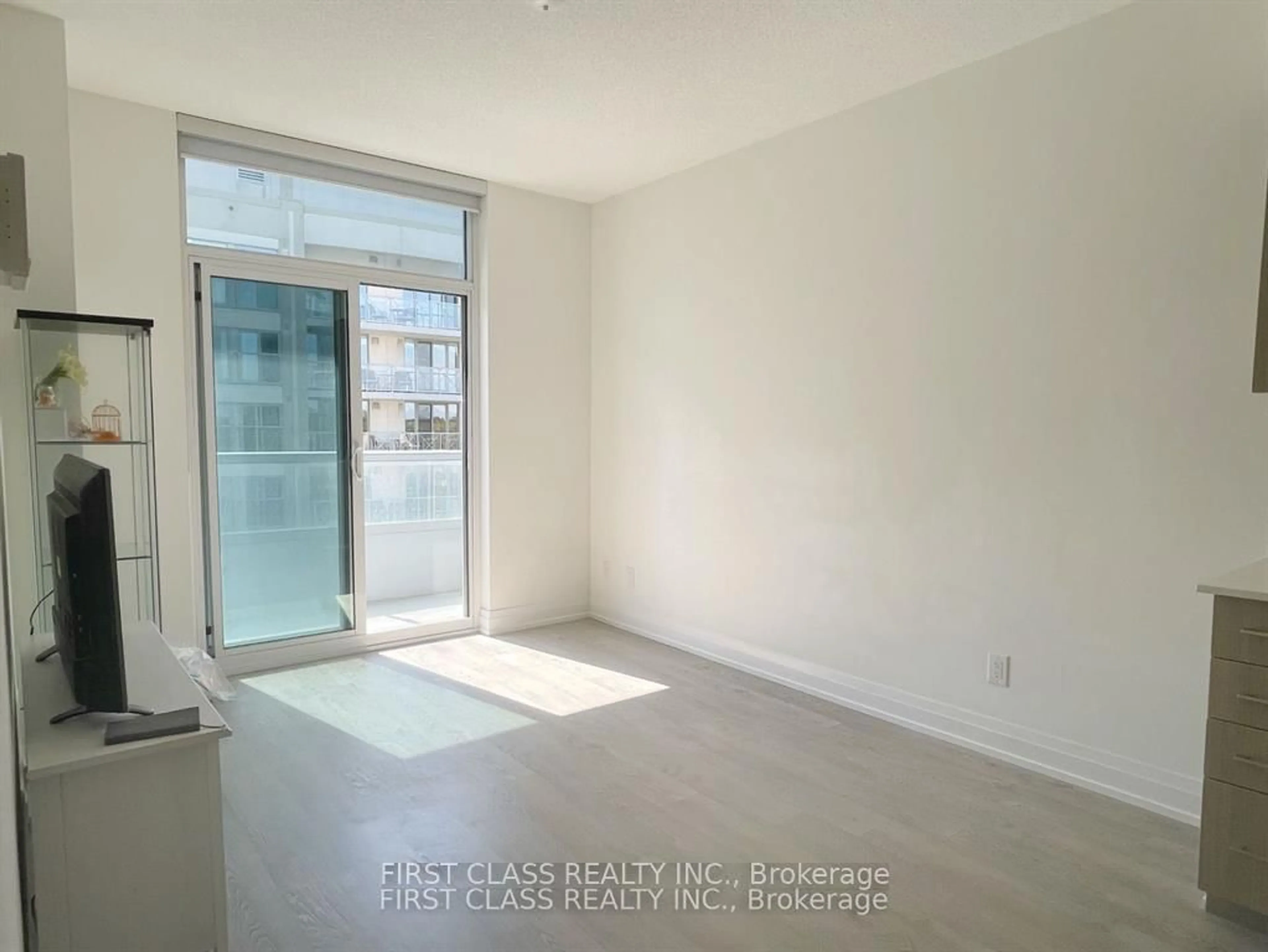 A pic of a room for 591 Sheppard Ave #708, Toronto Ontario M2K 0G2