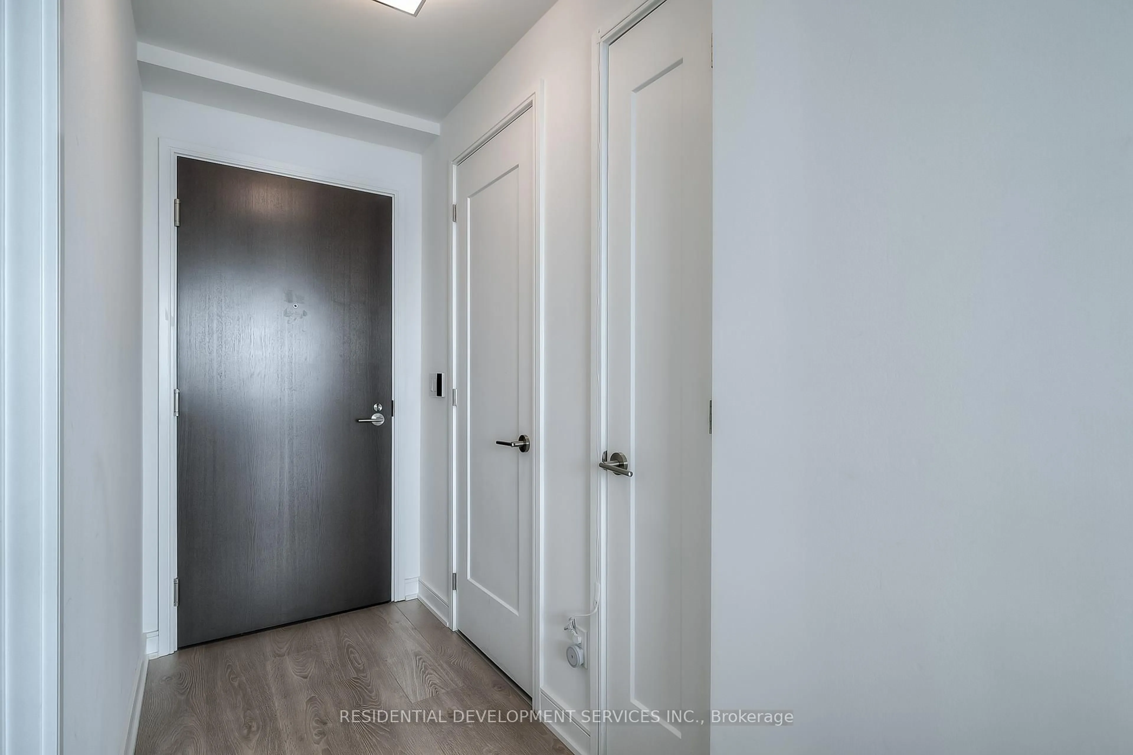 Indoor entryway for 88 Scott St #4306, Toronto Ontario M5E 0A9