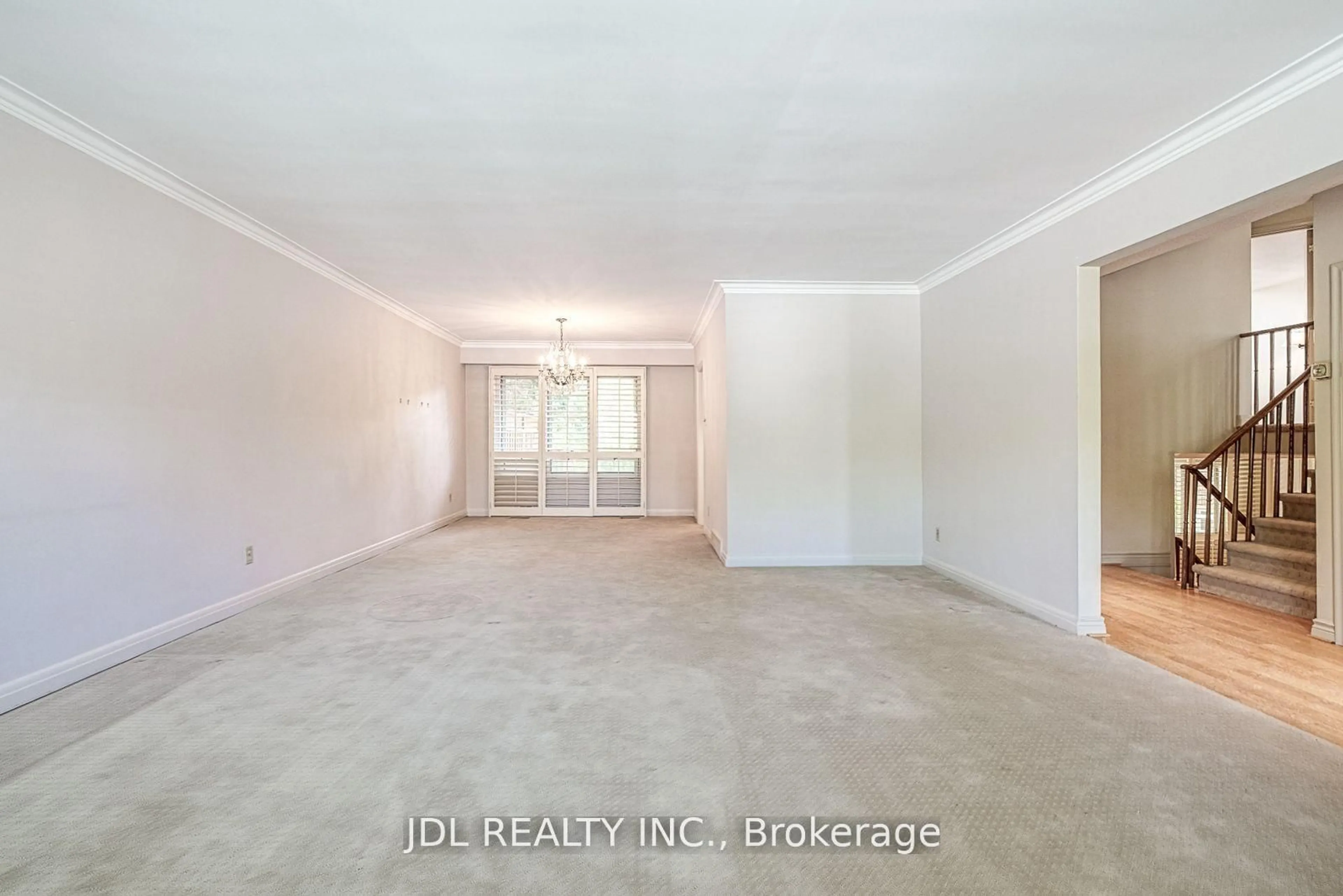 A pic of a room for 87 Munro Blvd, Toronto Ontario M2P 1C5