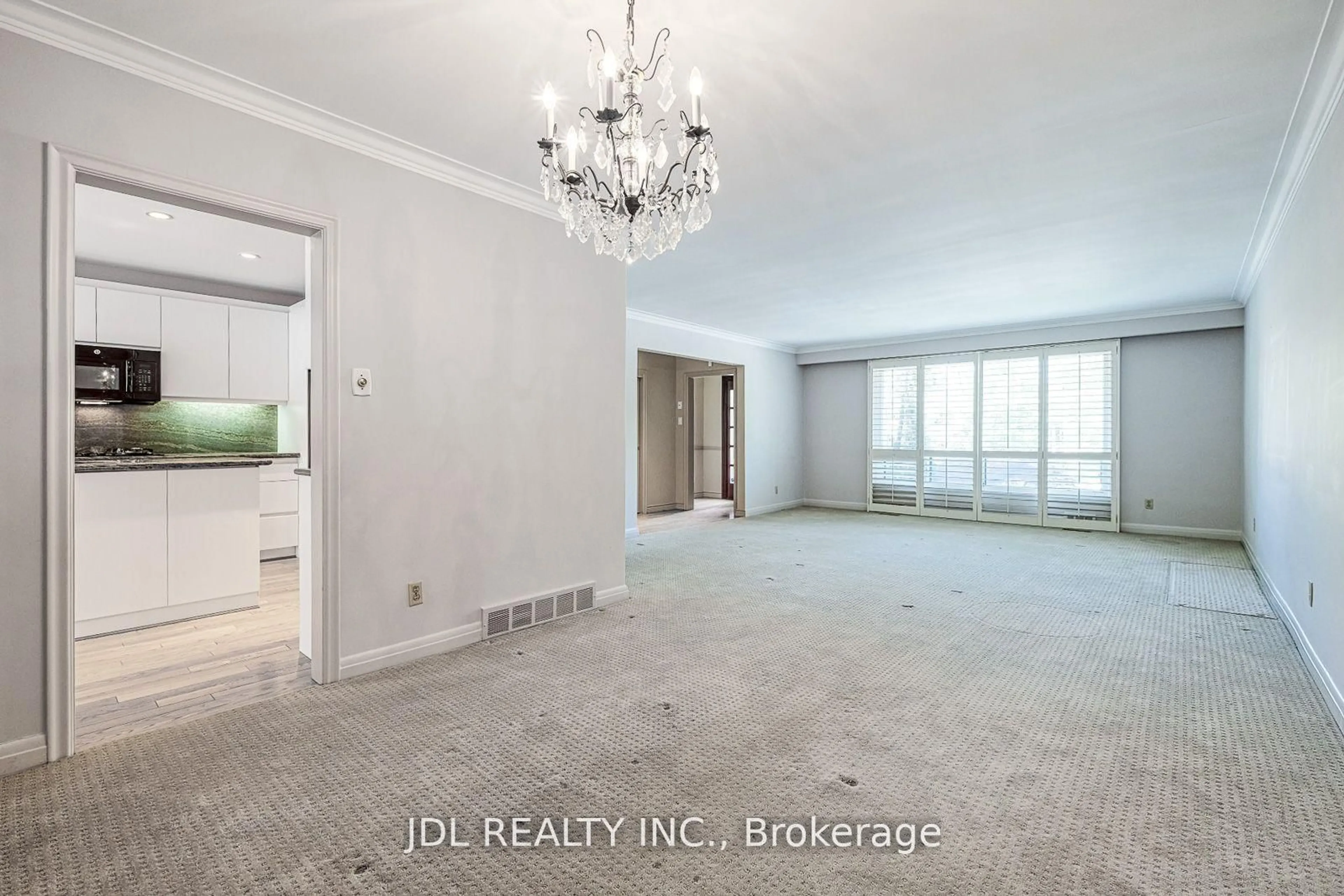 A pic of a room for 87 Munro Blvd, Toronto Ontario M2P 1C5