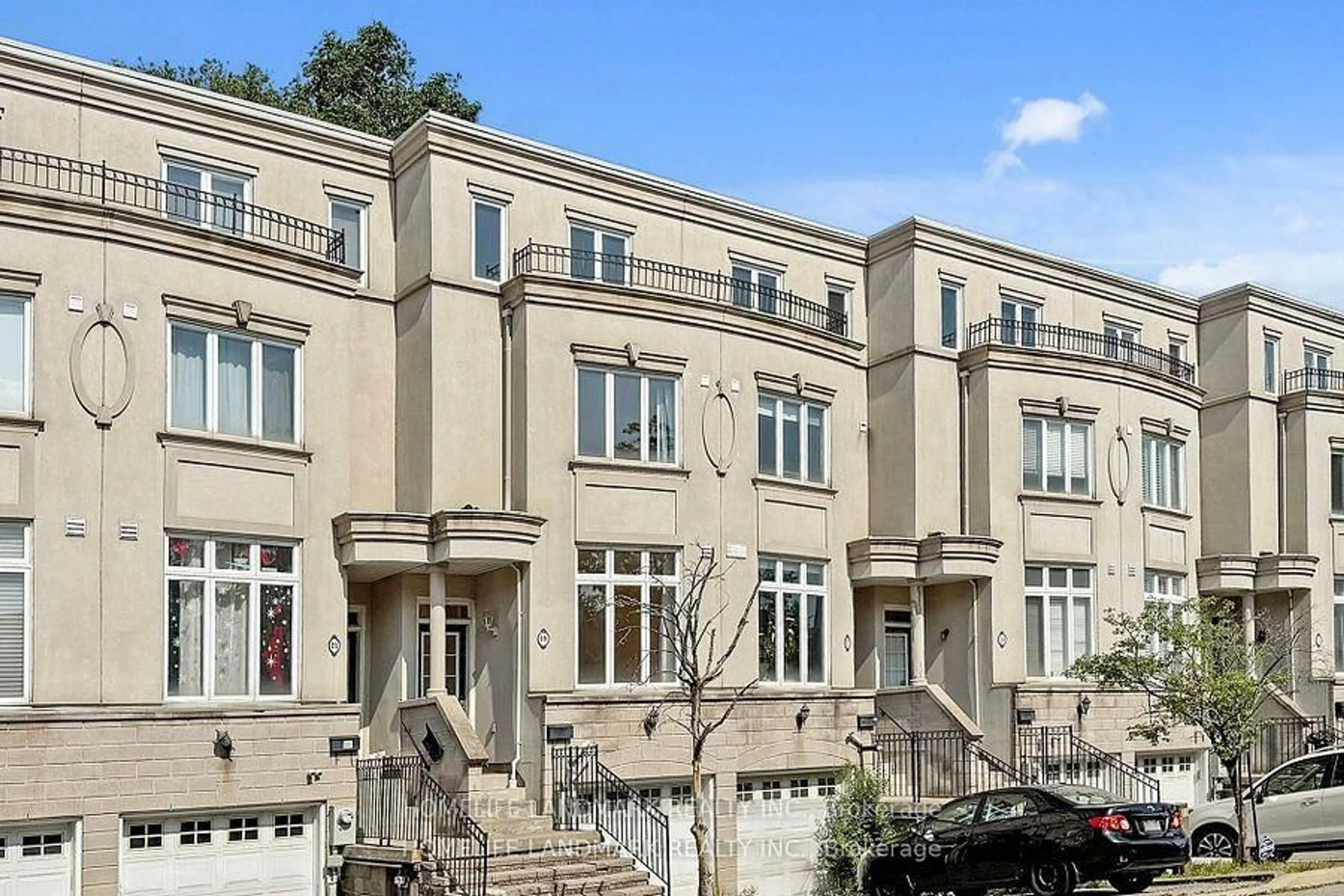 Unknown for 19 English Garden Way, Toronto Ontario M2M 4M4