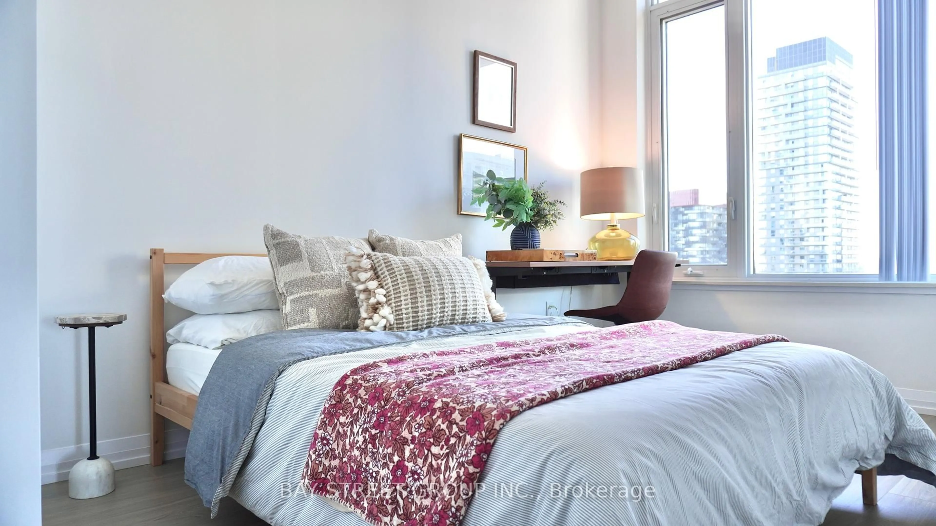 Bedroom with bed, unknown for 50 Dunfield Ave #3219, Toronto Ontario M4S 0E4
