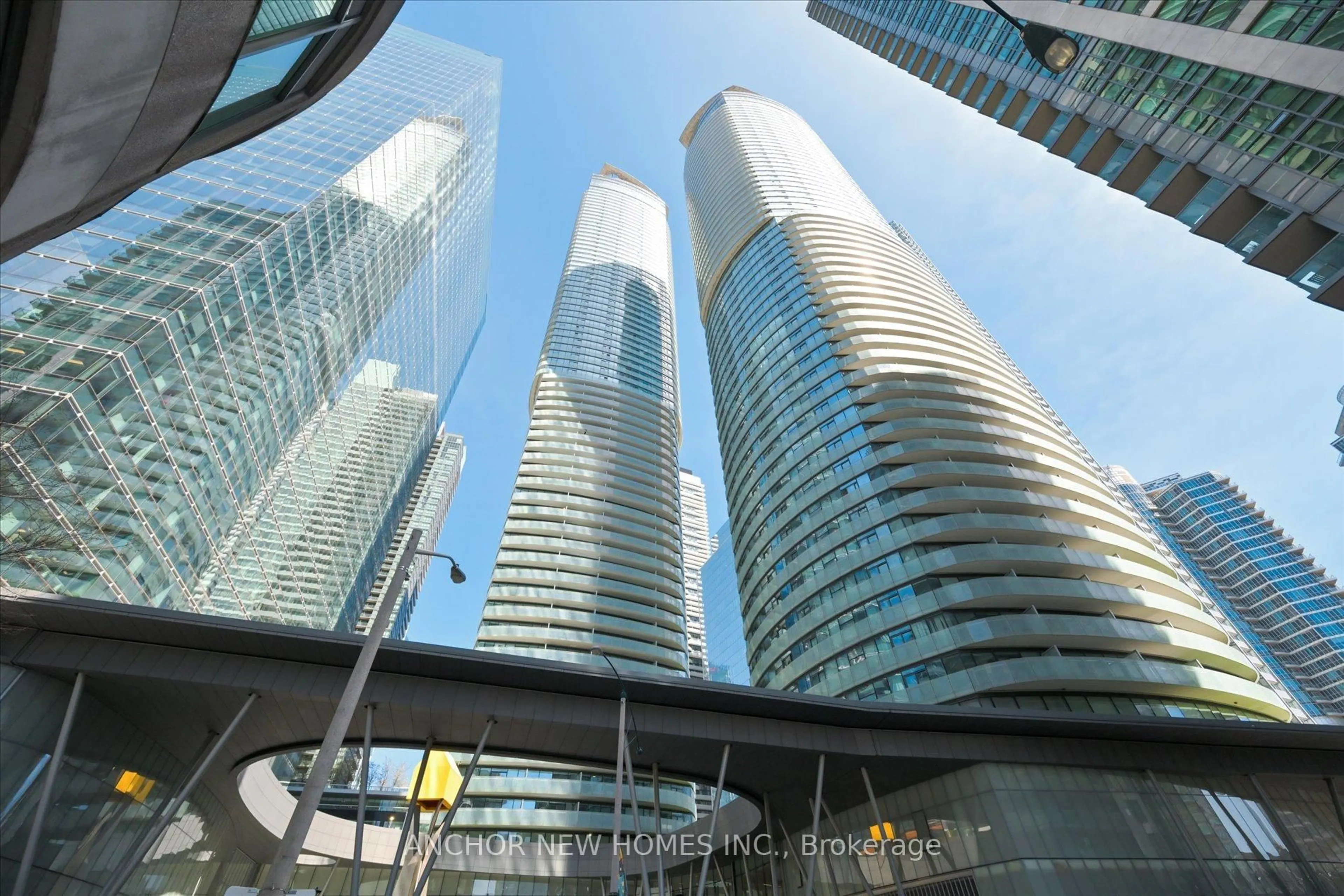 Unknown for 12 York St #4402, Toronto Ontario M5J 0A9