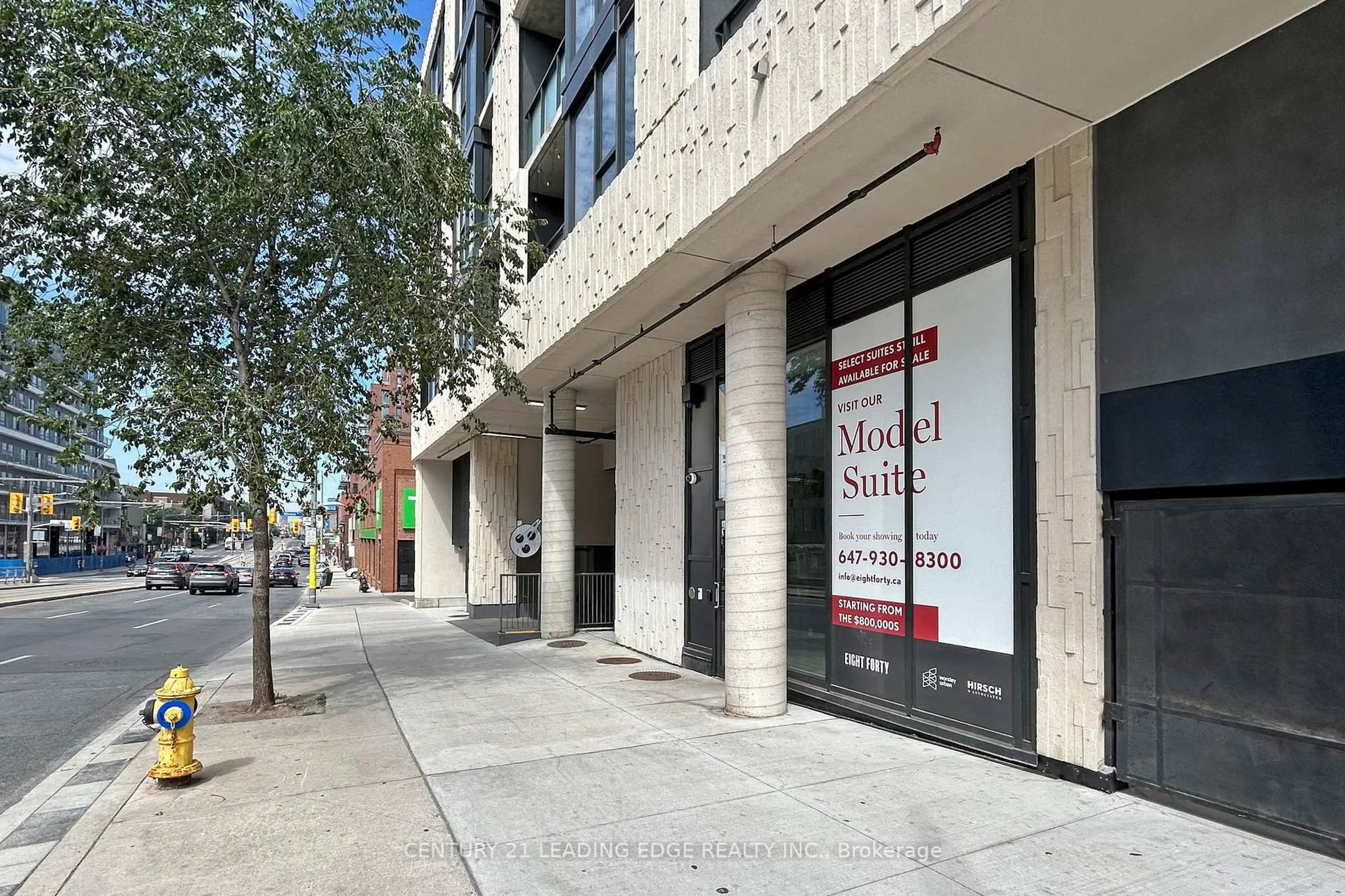 Indoor foyer for 840 St Clair Ave #804, Toronto Ontario M6C 0A4