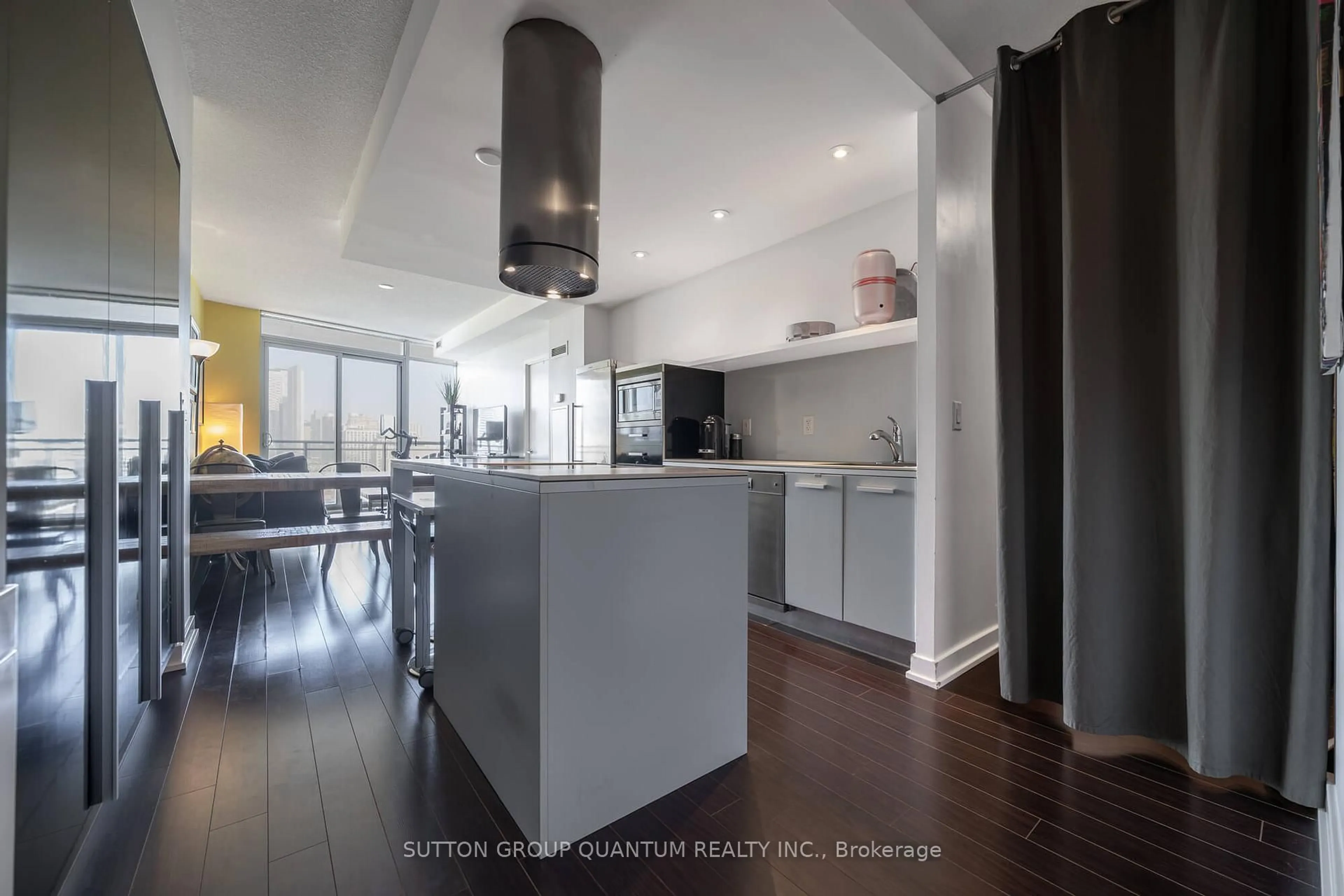Open concept kitchen, unknown for 38 Dan Leckie Way #1810, Toronto Ontario M5V 2V6