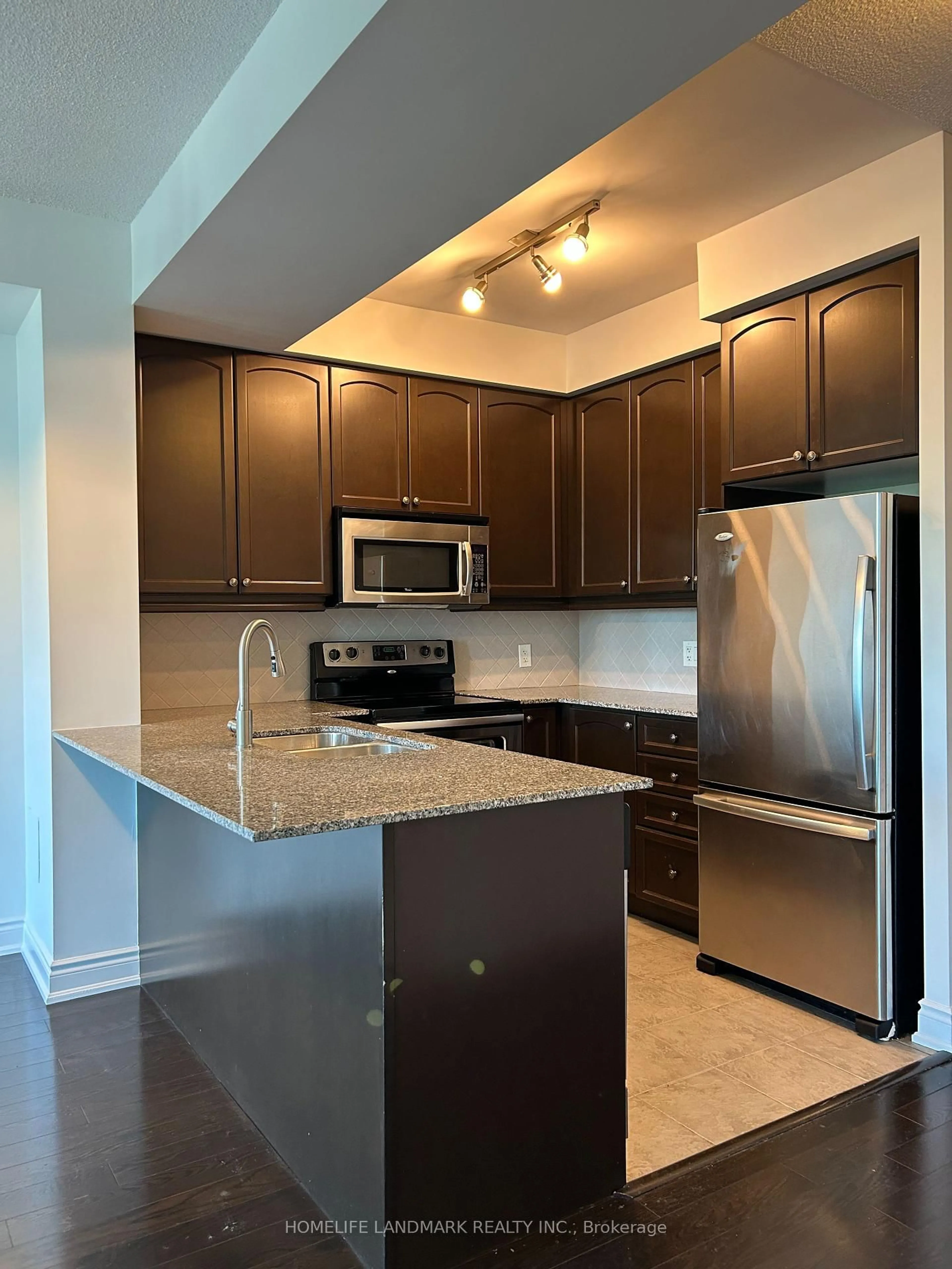 Standard kitchen, unknown for 10 Bloorview Pl #710, Toronto Ontario M2J 0B1