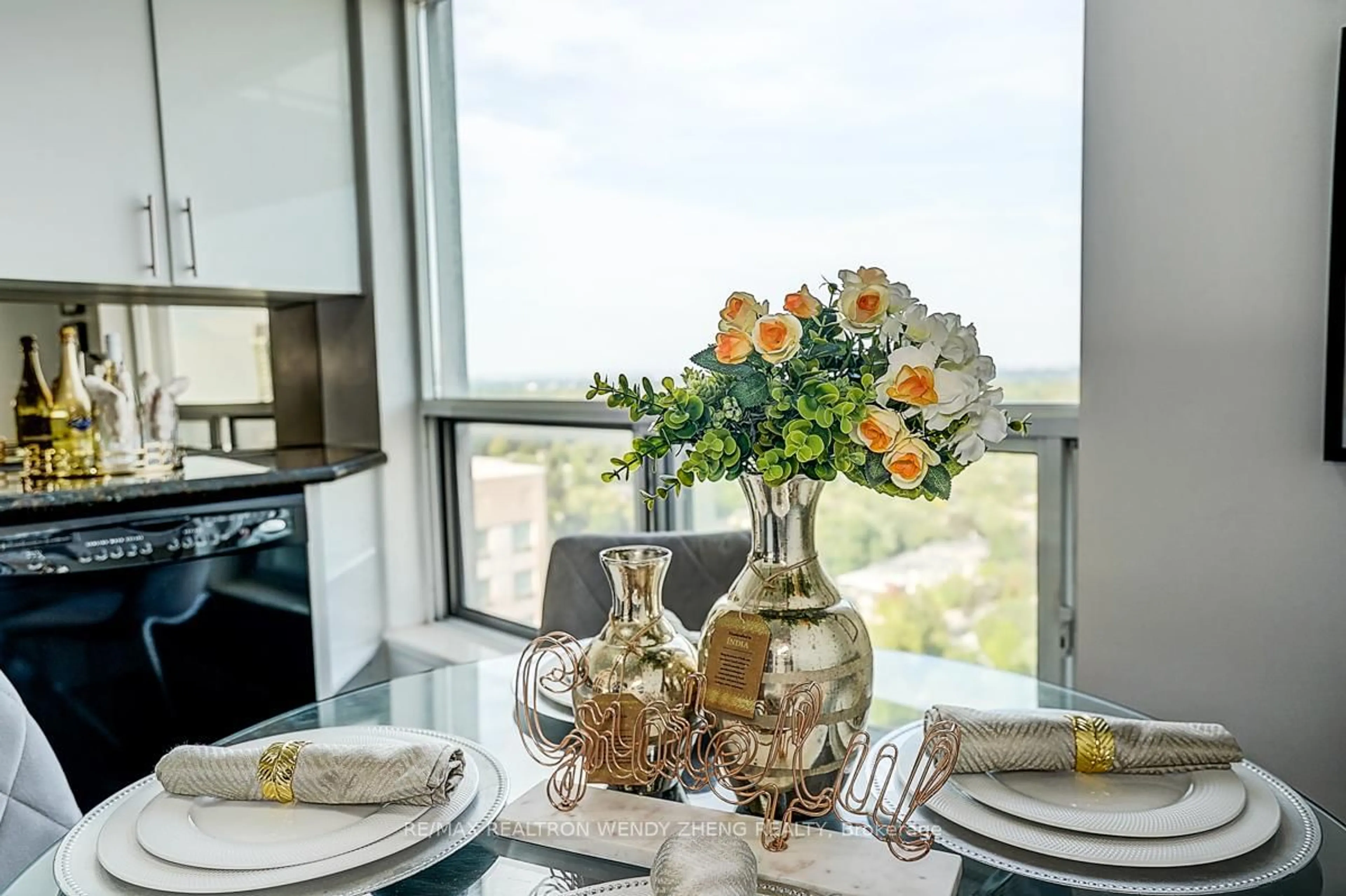 Dining room, unknown for 21 Hillcrest Ave #2702, Toronto Ontario M2N 7K2