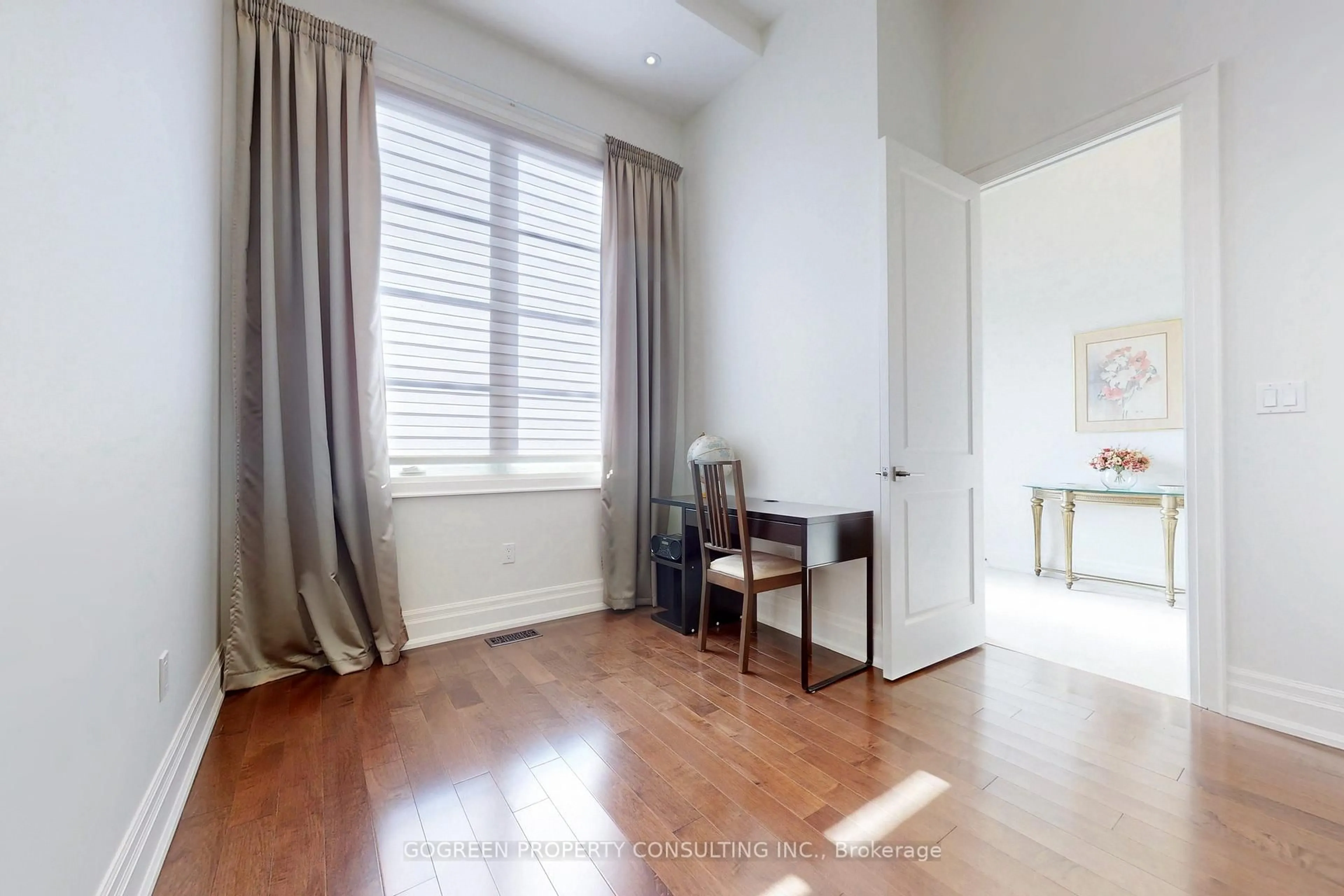 A pic of a room for 11 Elmview Ave, Toronto Ontario M2N 2S5