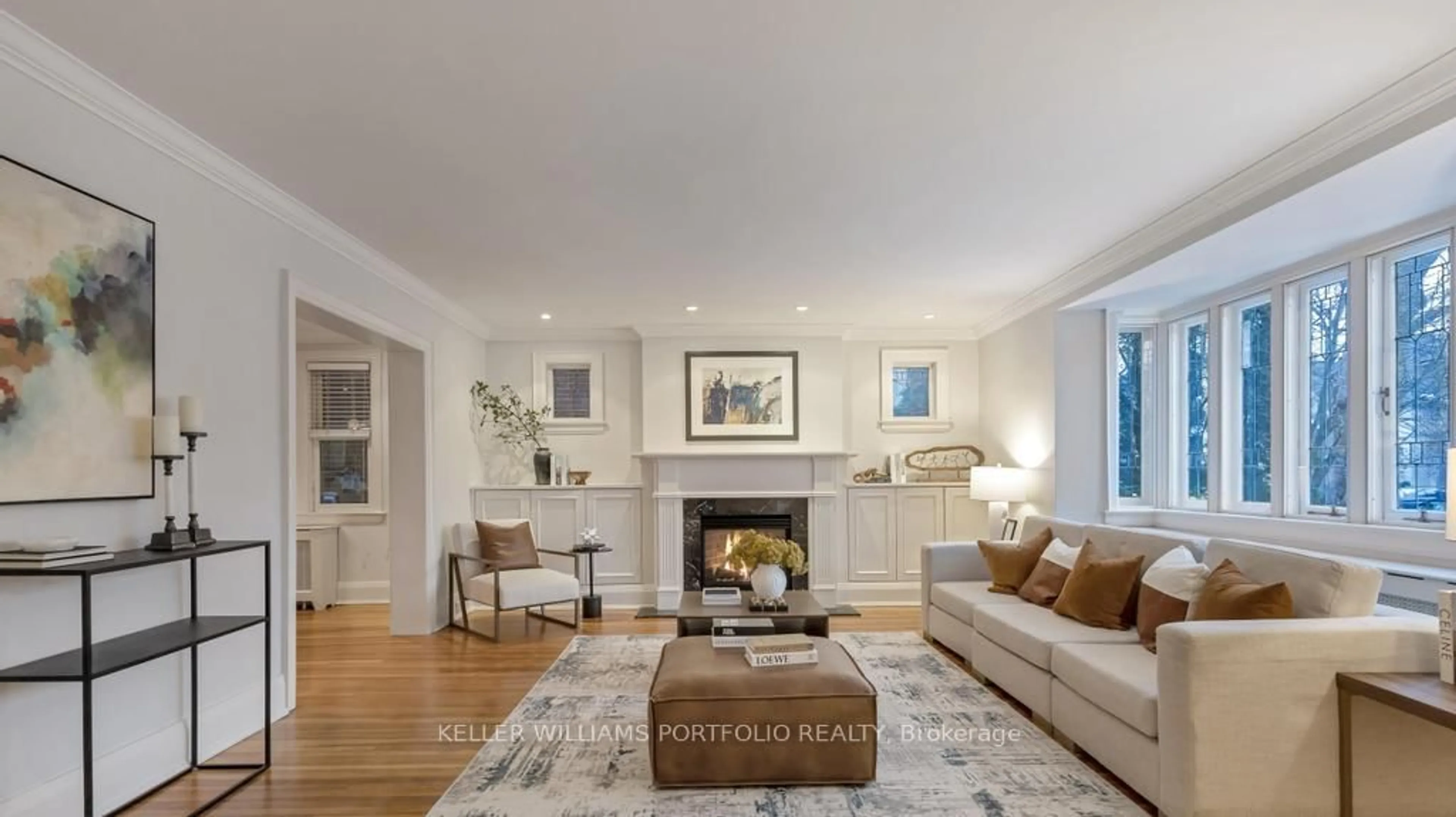 Living room with furniture, wood/laminate floor for 5 Killarney Rd, Toronto Ontario M5P 1L7