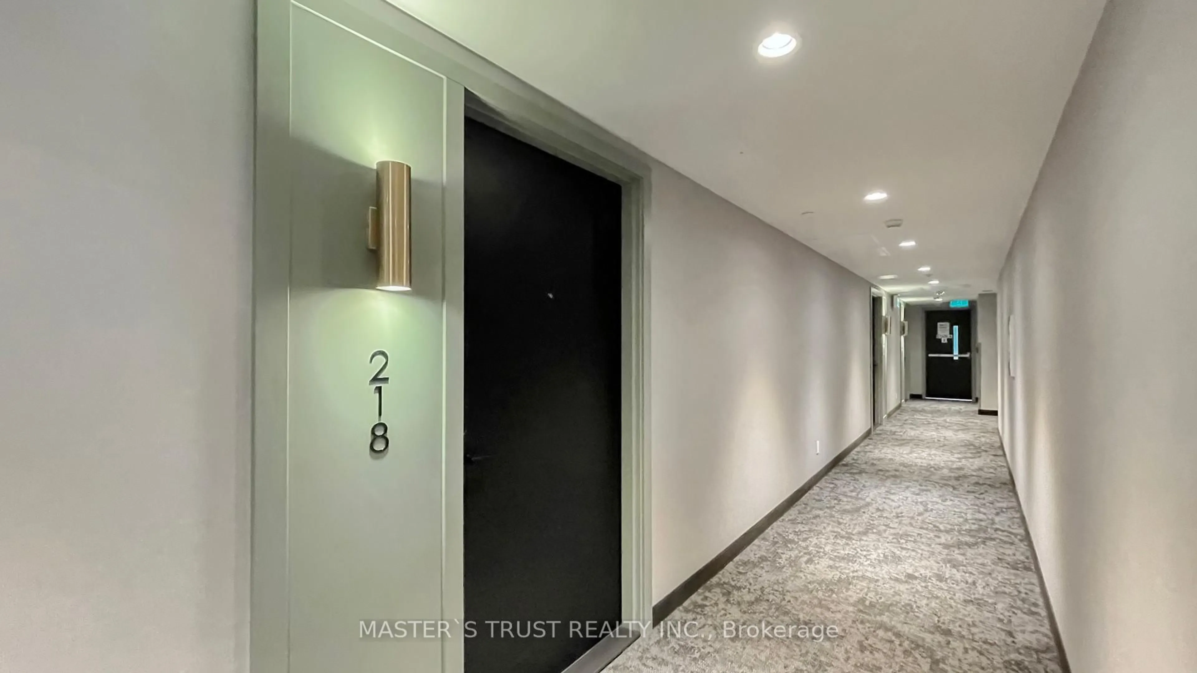Indoor foyer for 60 shuter St #218, Toronto Ontario M5B 1A8
