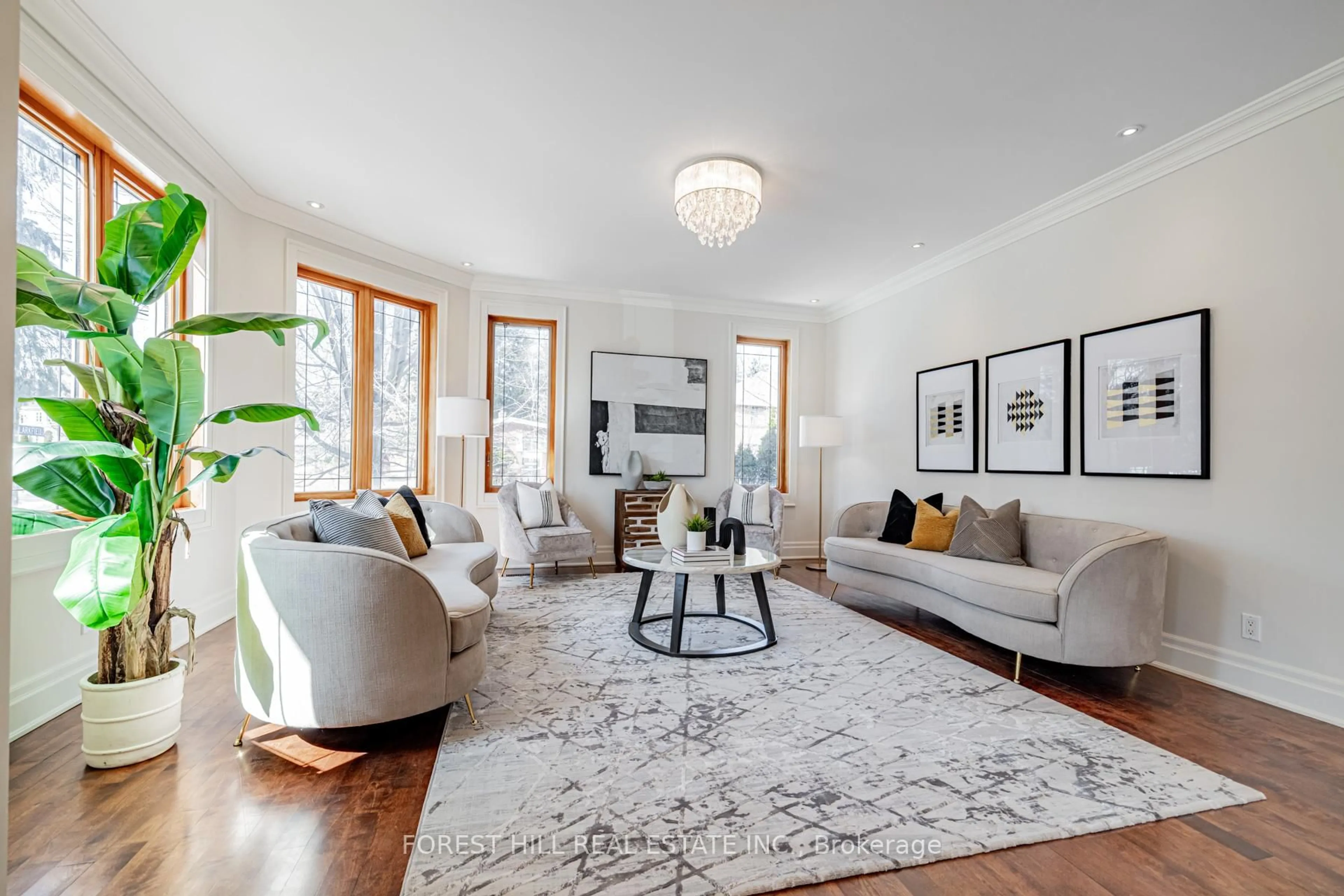 Living room with furniture, unknown for 73 Larkfield Dr, Toronto Ontario M3B 2H4