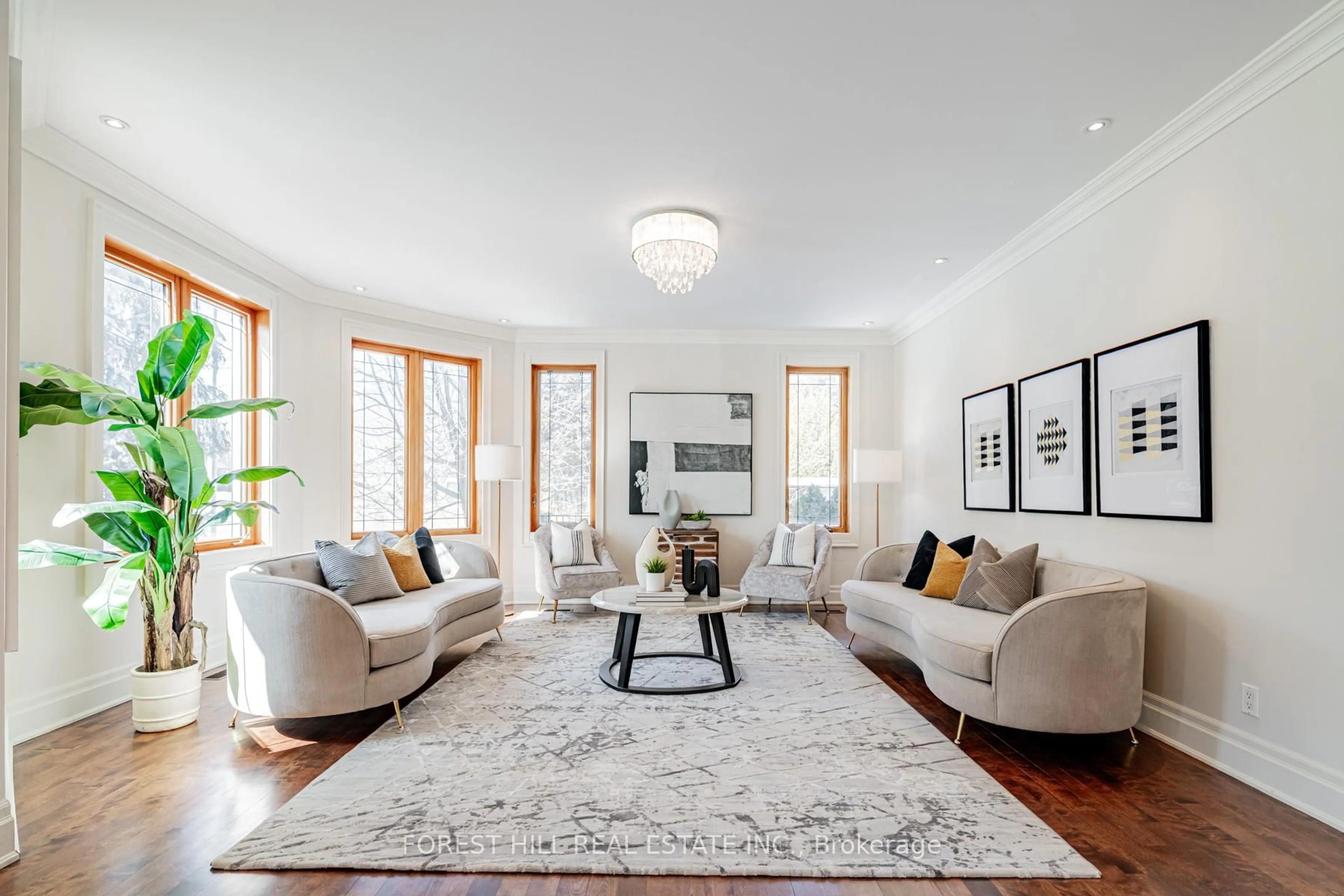 Living room with furniture, unknown for 73 Larkfield Dr, Toronto Ontario M3B 2H4