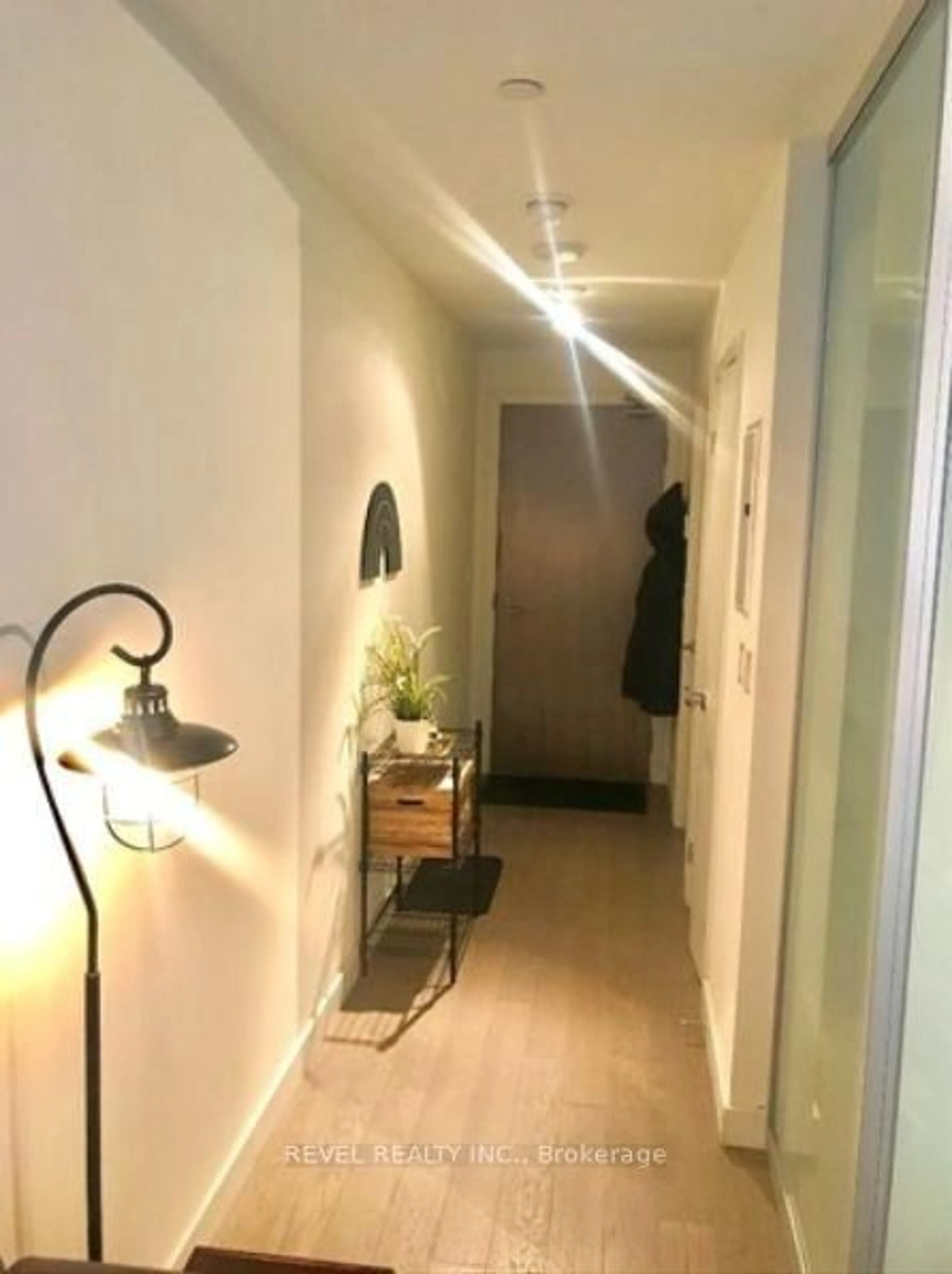 Indoor entryway for 111 Bathurst St #1501, Toronto Ontario M5V 0M9