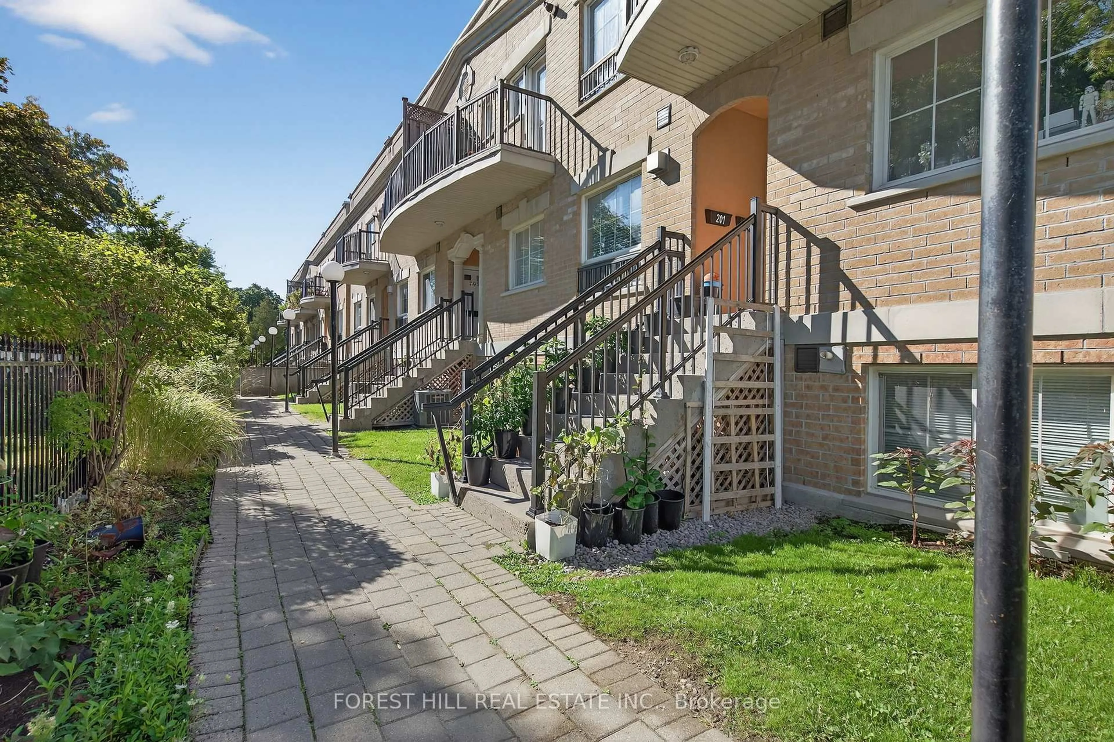 Patio, street for 1785 Eglinton Ave #305, Toronto Ontario M4A 2Y6