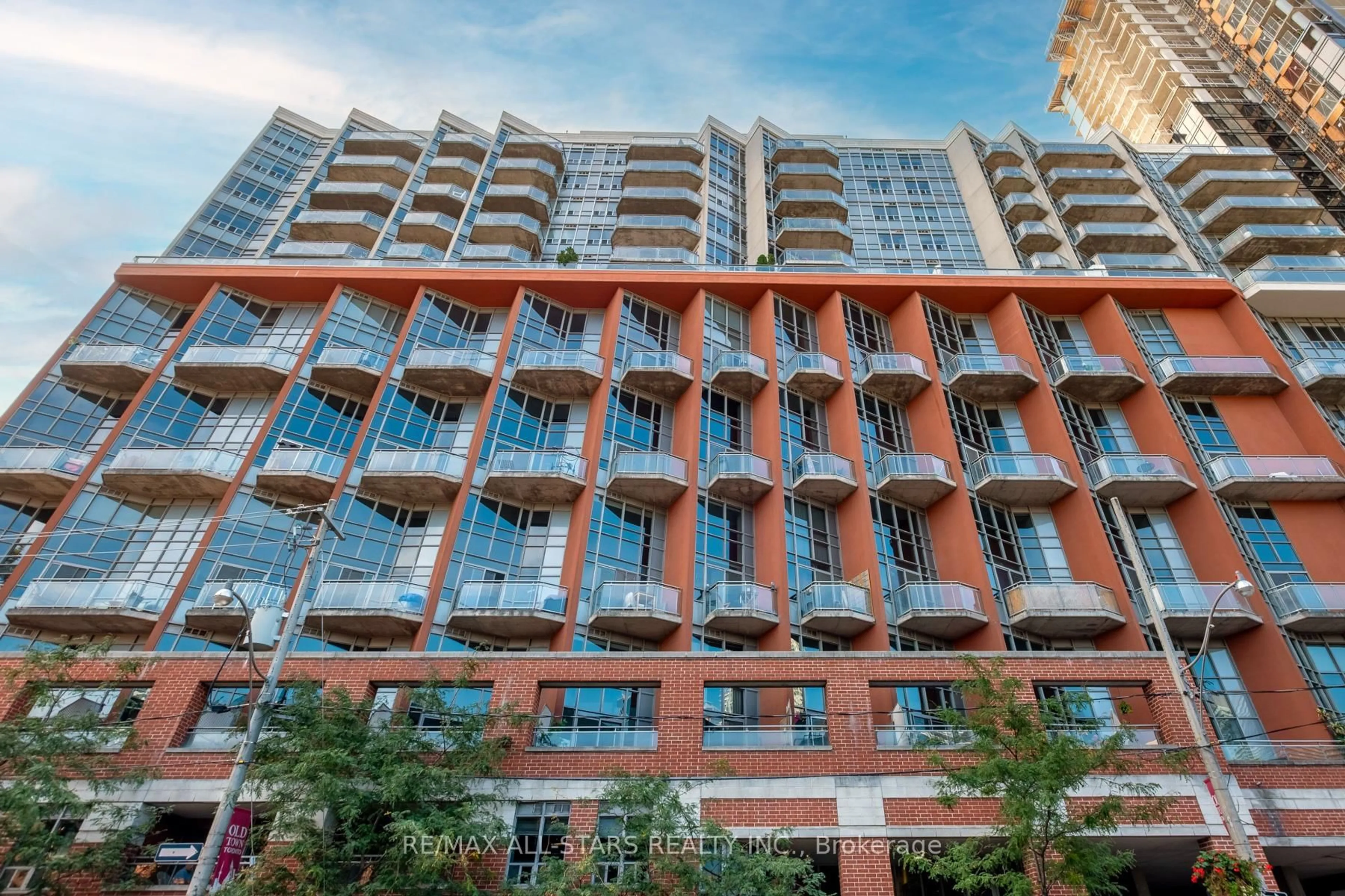 Patio, city buildings view from balcony for 255 Richmond St #409, Toronto Ontario M5A 4T7