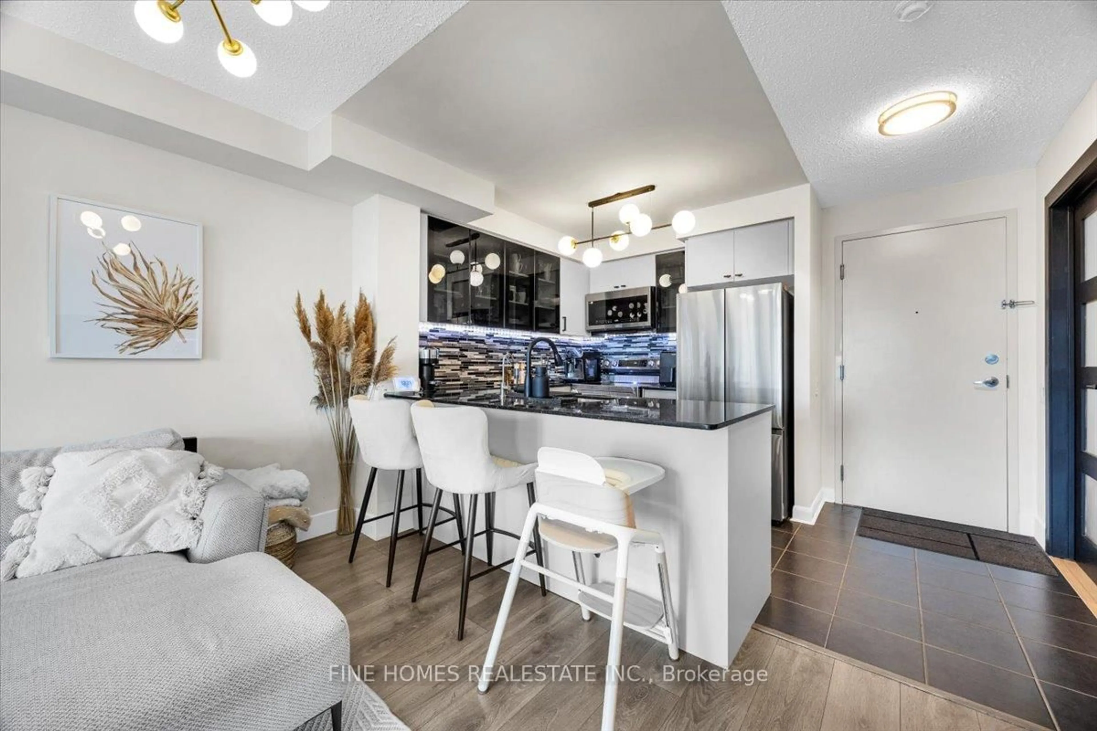 Open concept kitchen, unknown for 525 Wilson Ave, Toronto Ontario M3H 1V1