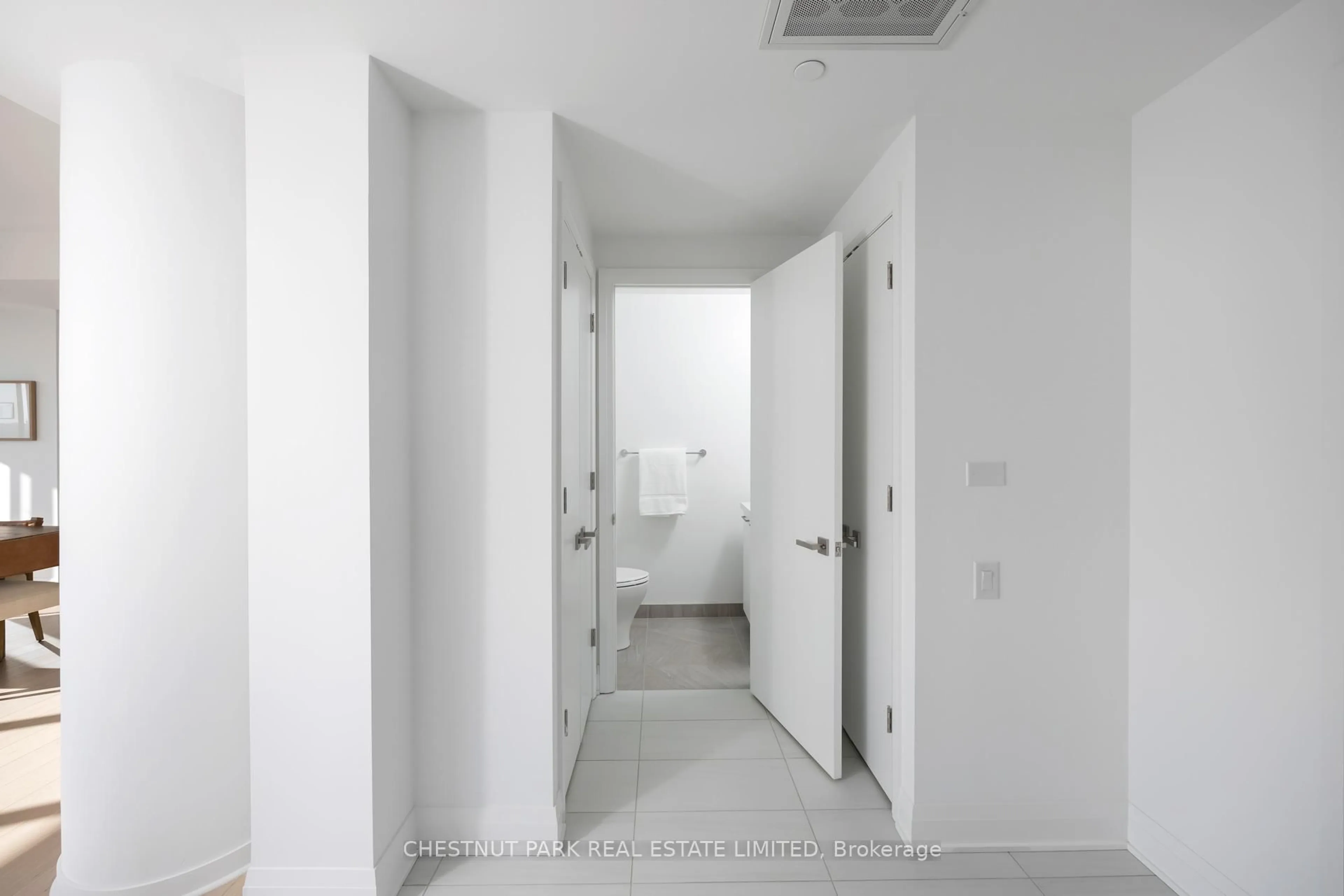 Unknown for 33 Frederick Todd Way #1702, Toronto Ontario M4G 0C9
