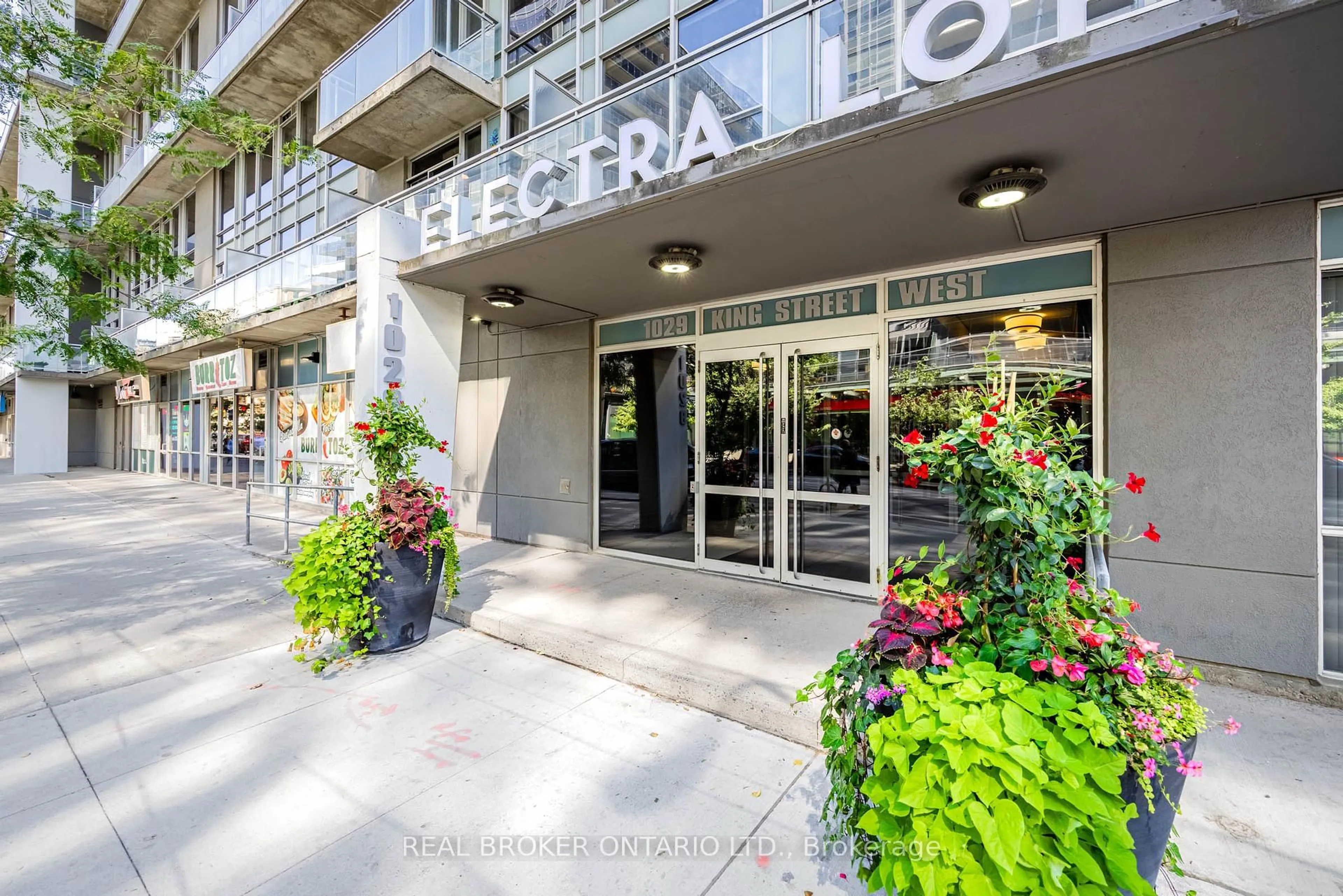 Unknown for 1029 King St #612, Toronto Ontario M6K 3M2