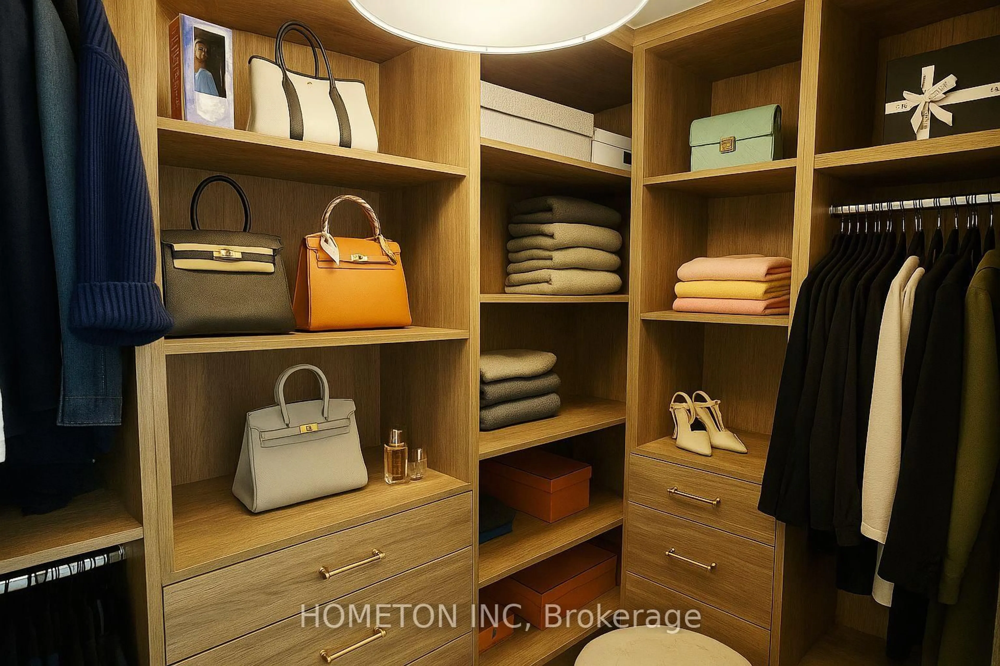 Storage room or clothes room or walk-in closet for 254 Lawrence Ave #TH102, Toronto Ontario M5M 1B1