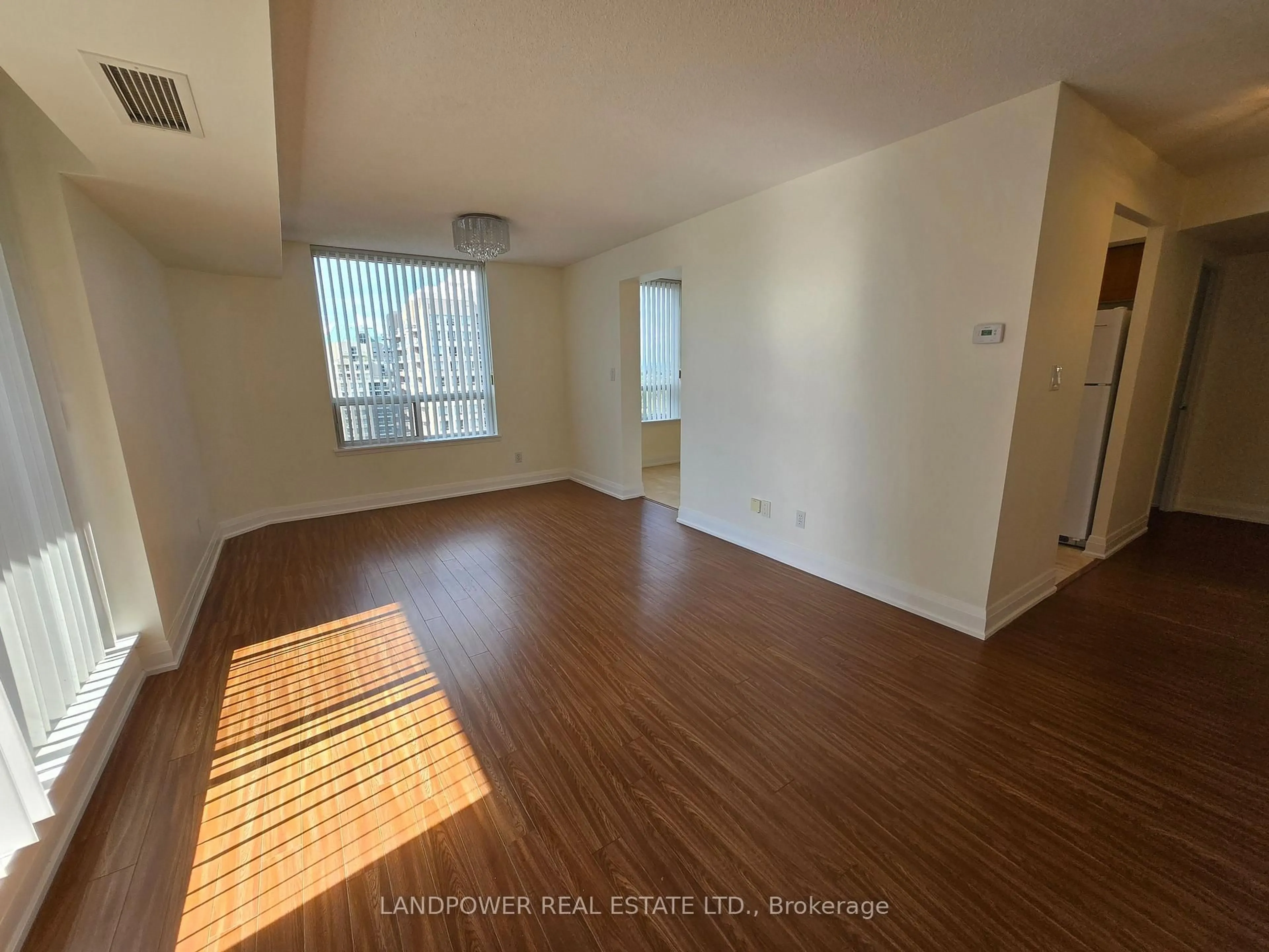 A pic of a room for 18 Hillcrest Ave #2110, Toronto Ontario M2N 6T5