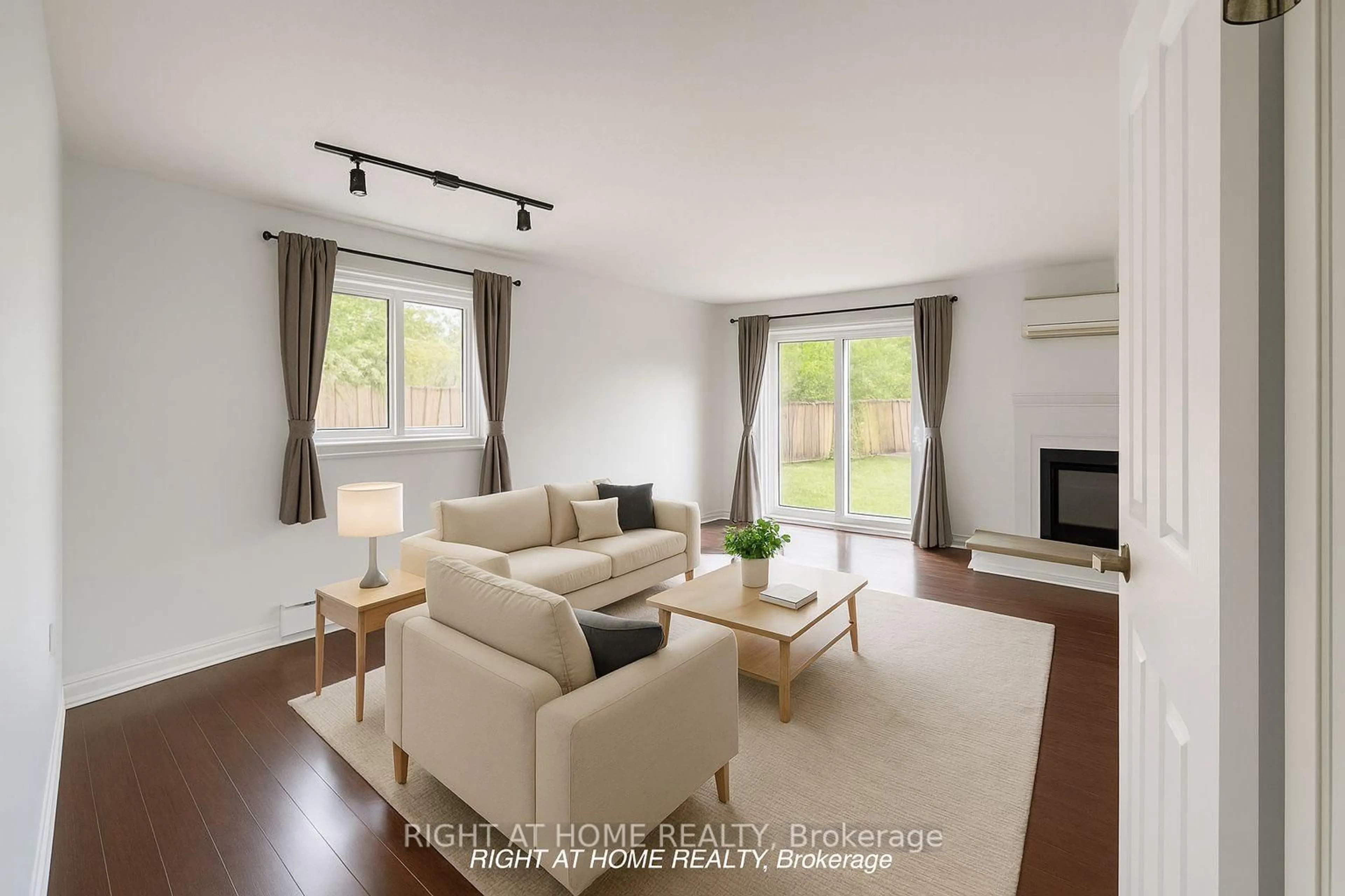 Living room with furniture, unknown for 143 Silas Hill Dr, Toronto Ontario M2J 2X8