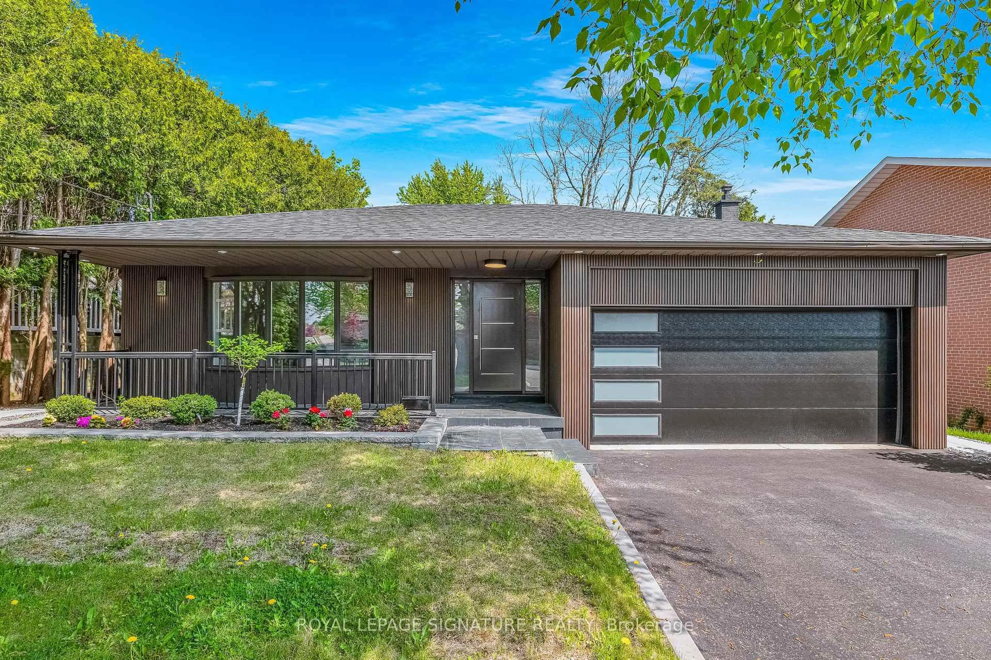 Home with brick exterior material, street for 30 Snowcrest Ave, Toronto Ontario M2K 2K7