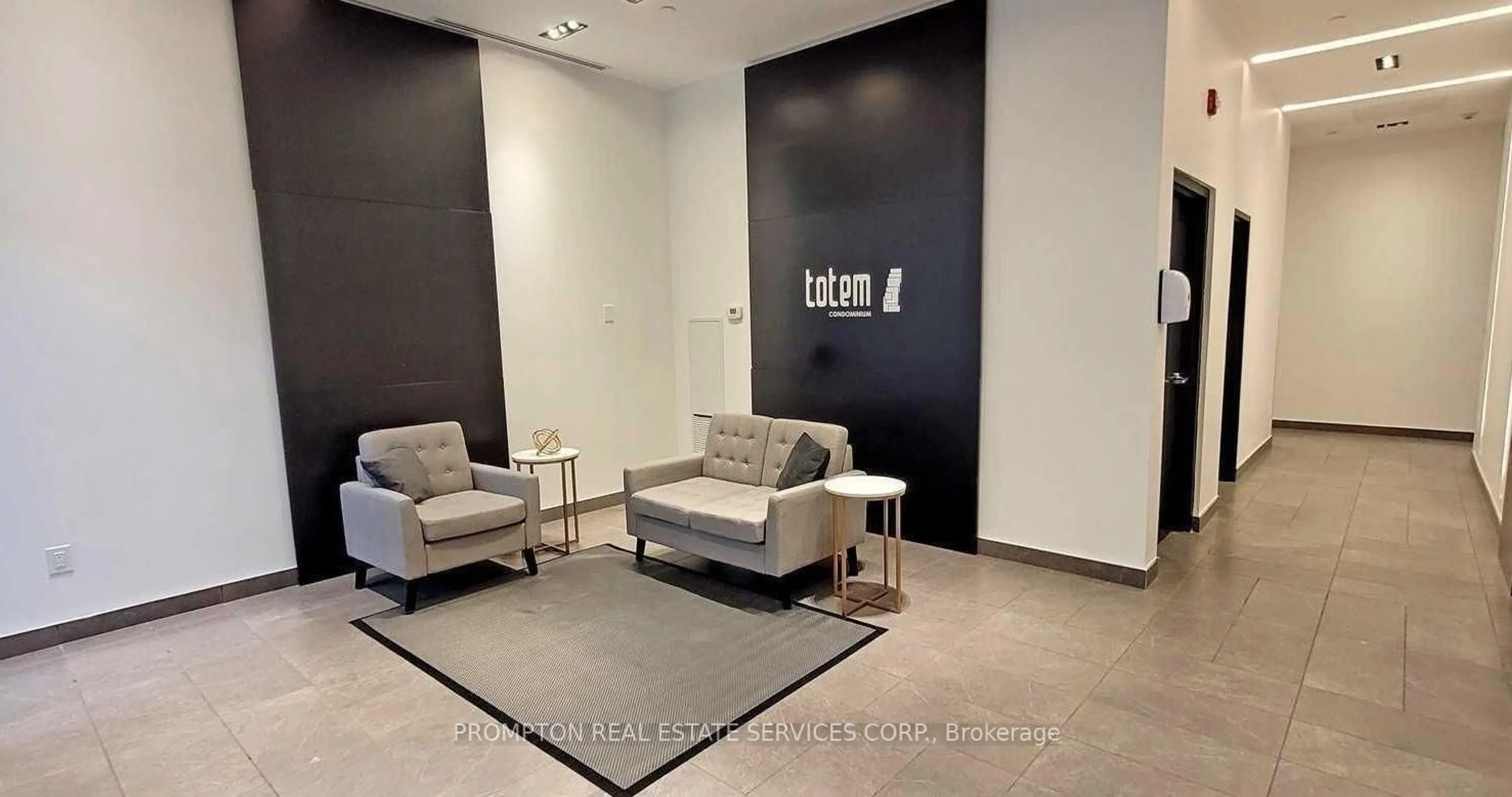 Lobby for 17 Dundonald St #1607, Toronto Ontario M4Y 1K3