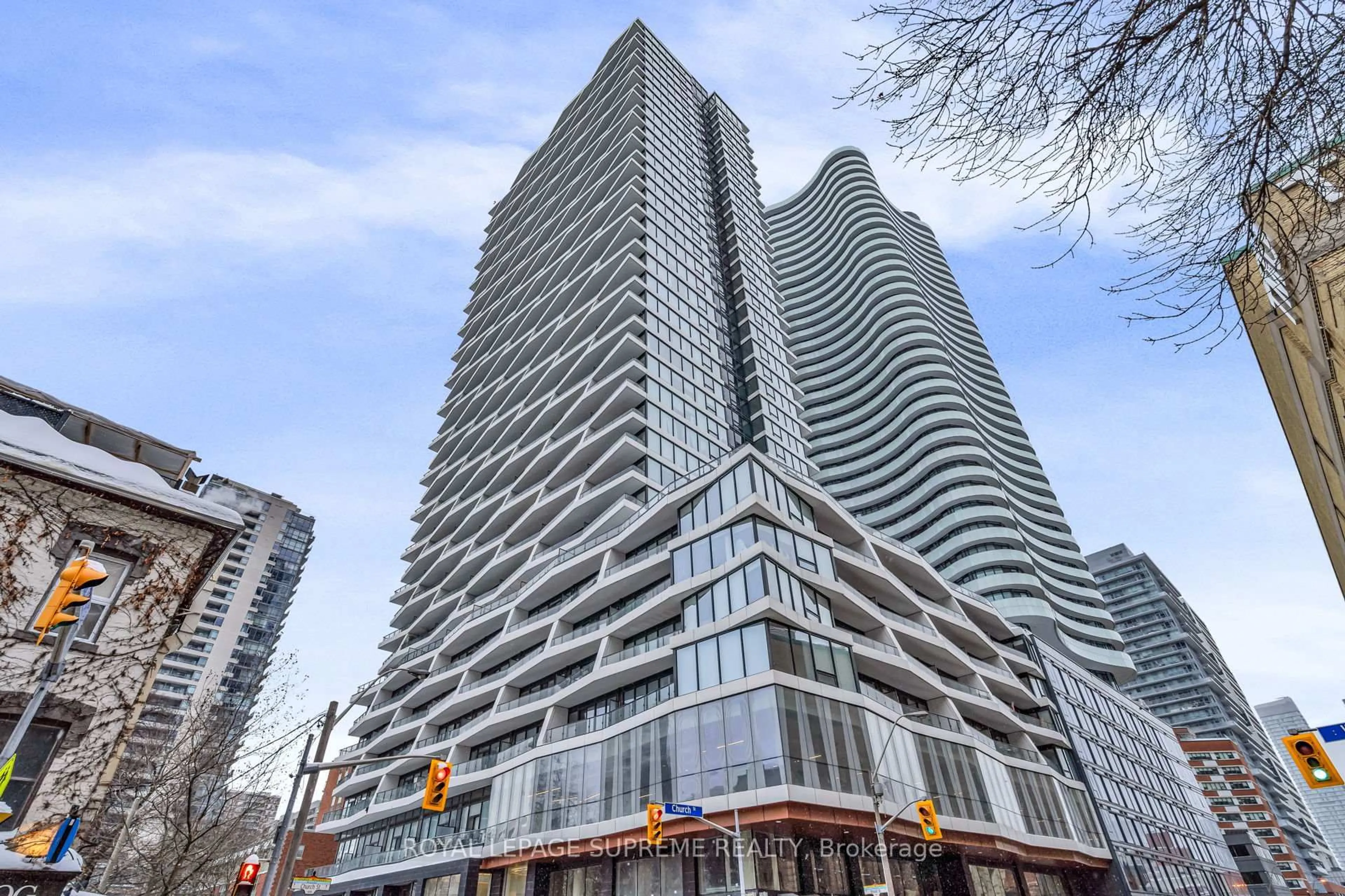Indoor foyer for 85 Wood St #1711, Toronto Ontario M4Y 0E8