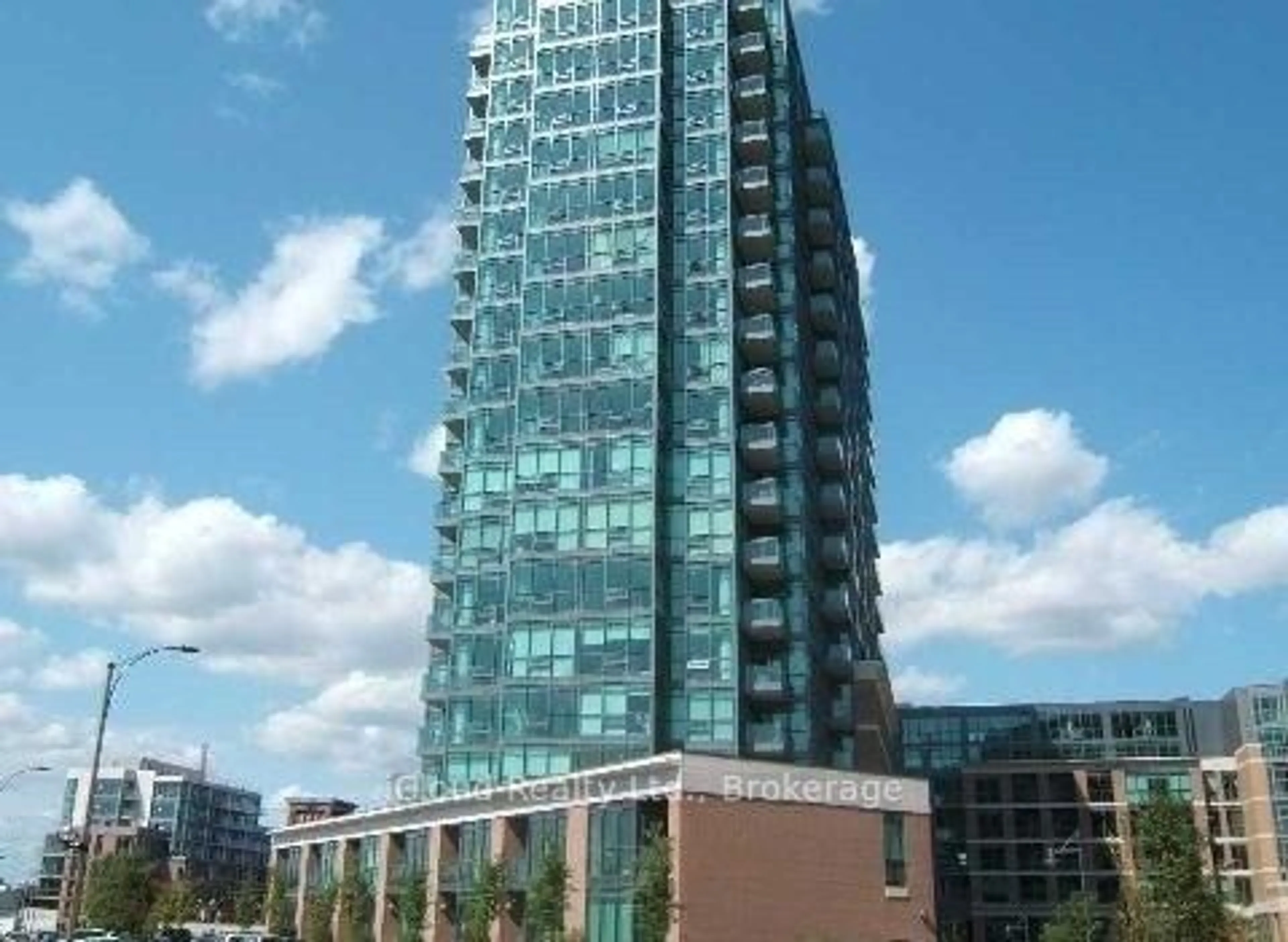 Indoor foyer for 1171 Queen St #1212, Toronto Ontario M6J 0A5