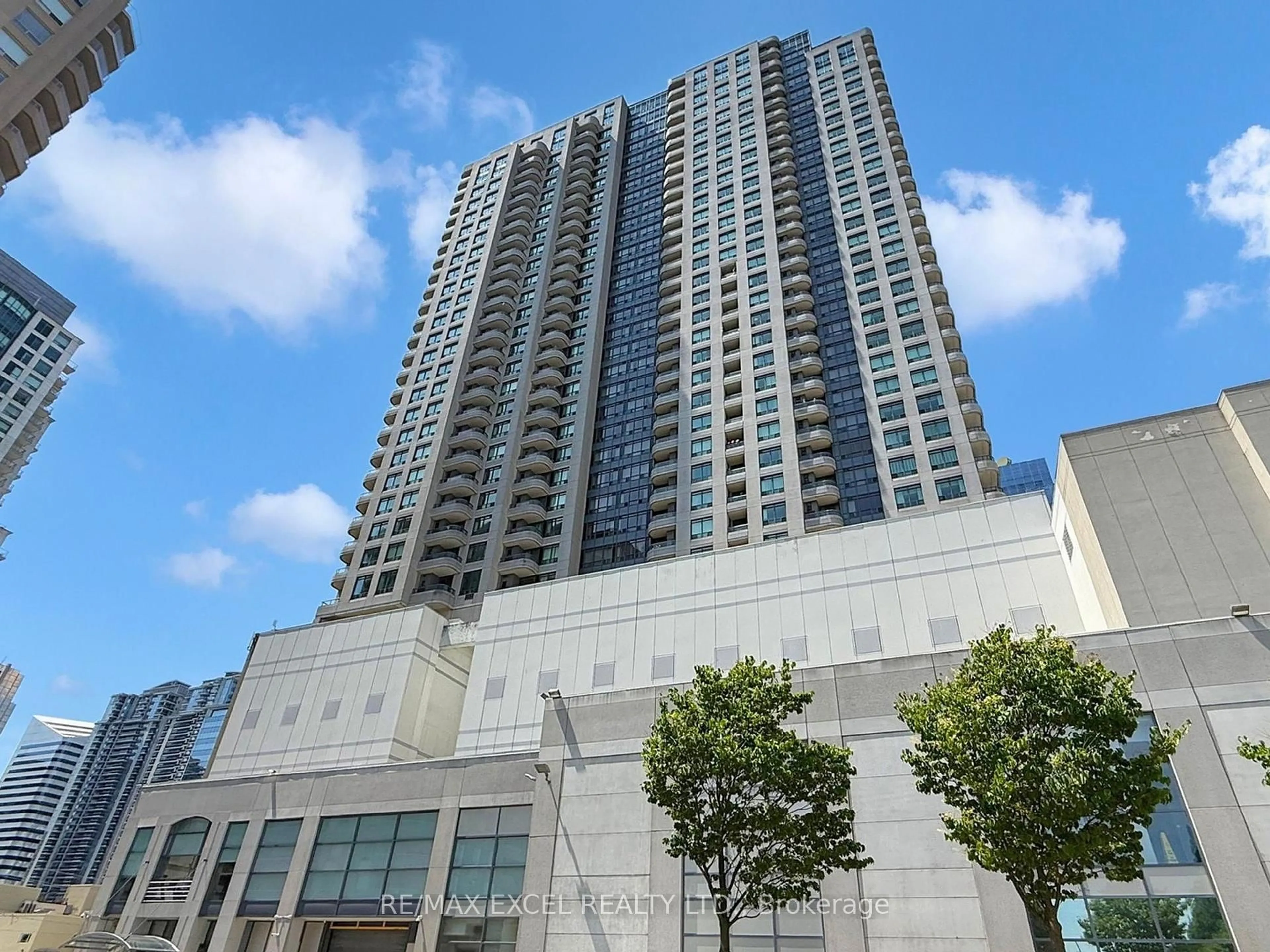 Unknown for 8 Hillcrest Ave #2302, Toronto Ontario M2N 3N5