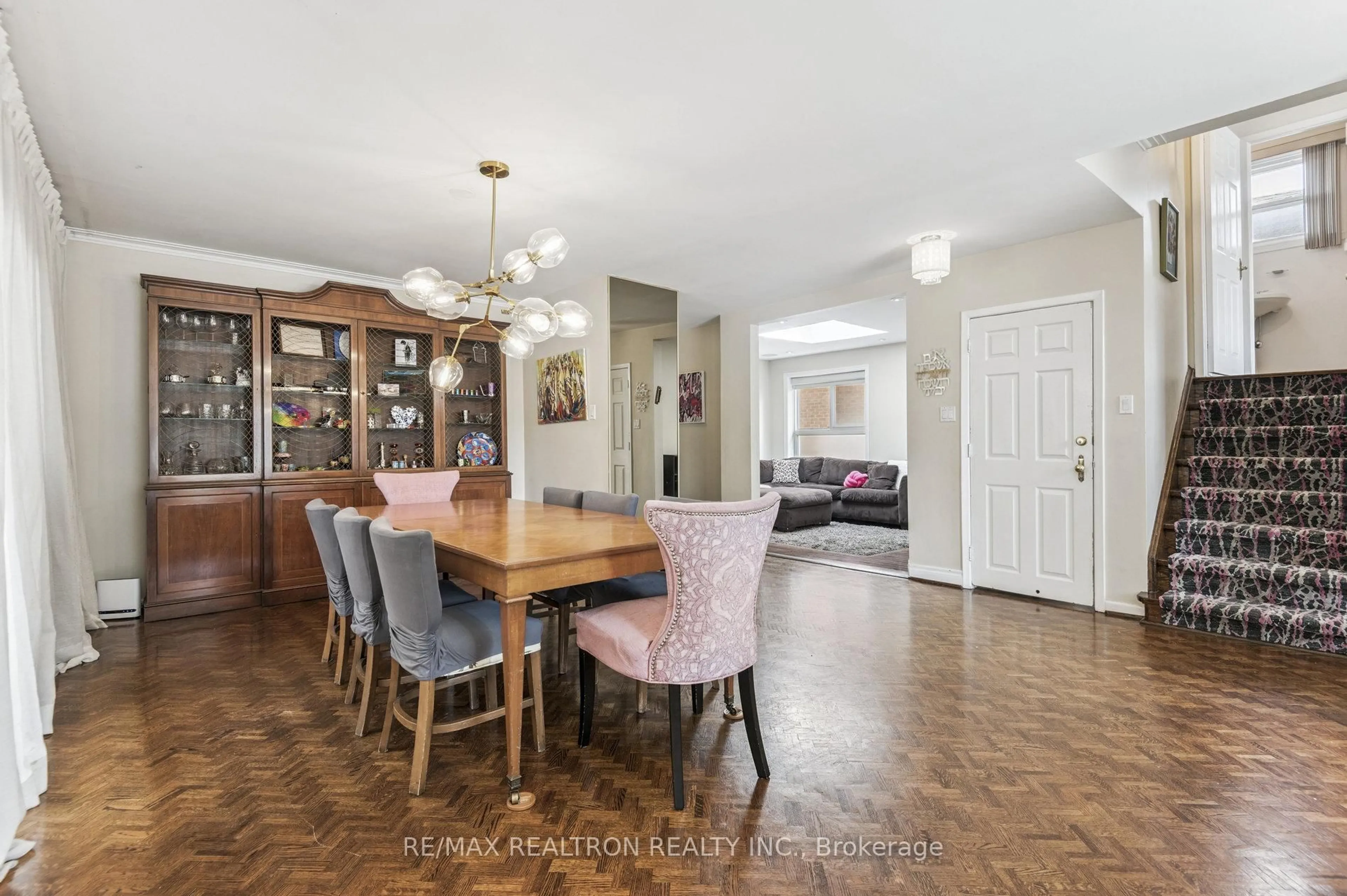 Dining room, unknown for 22 Midvale Rd, Toronto Ontario M3H 3H9