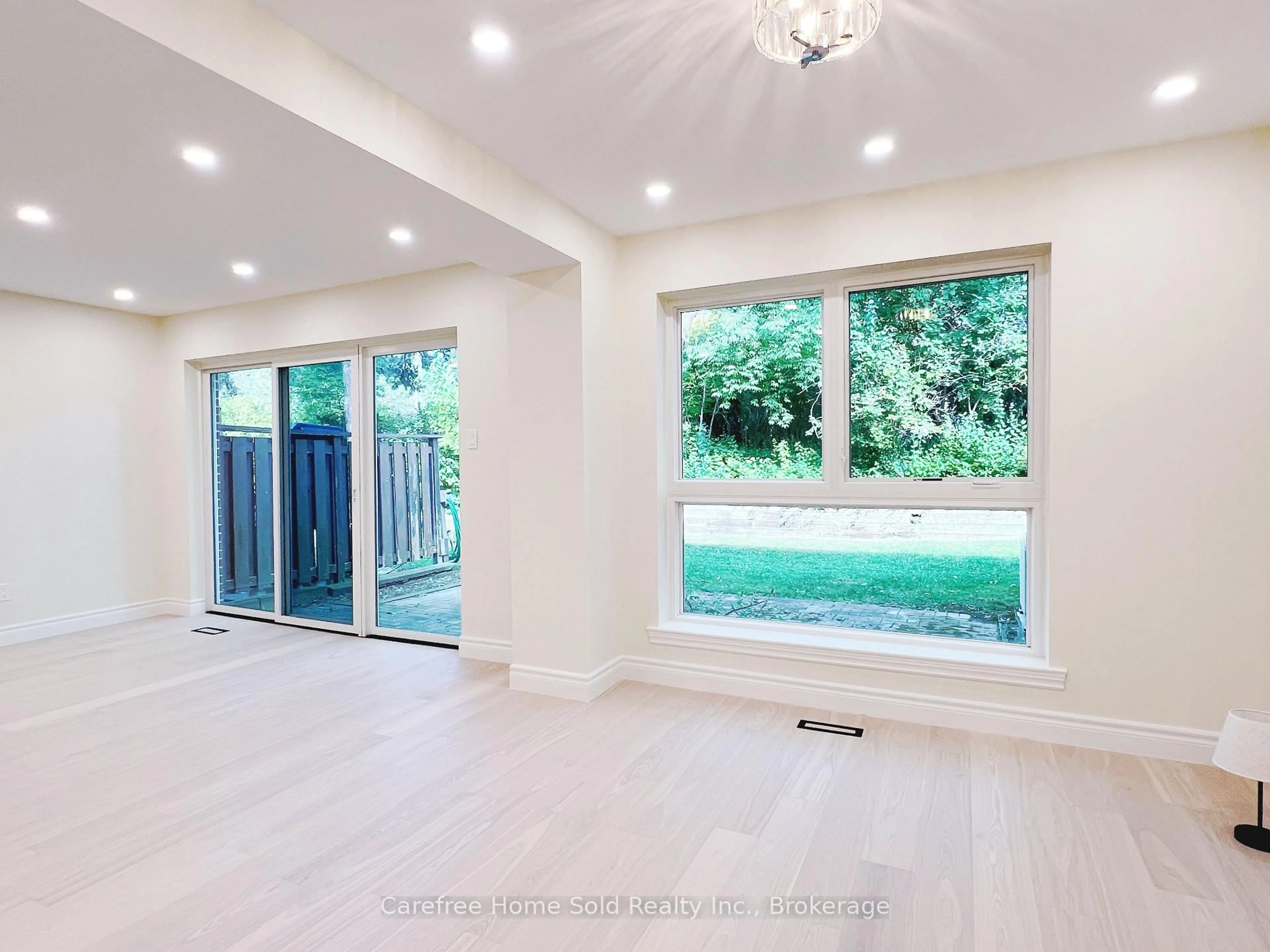 Unknown for 135 Scenic Mill Way, Toronto Ontario M2L 1T1