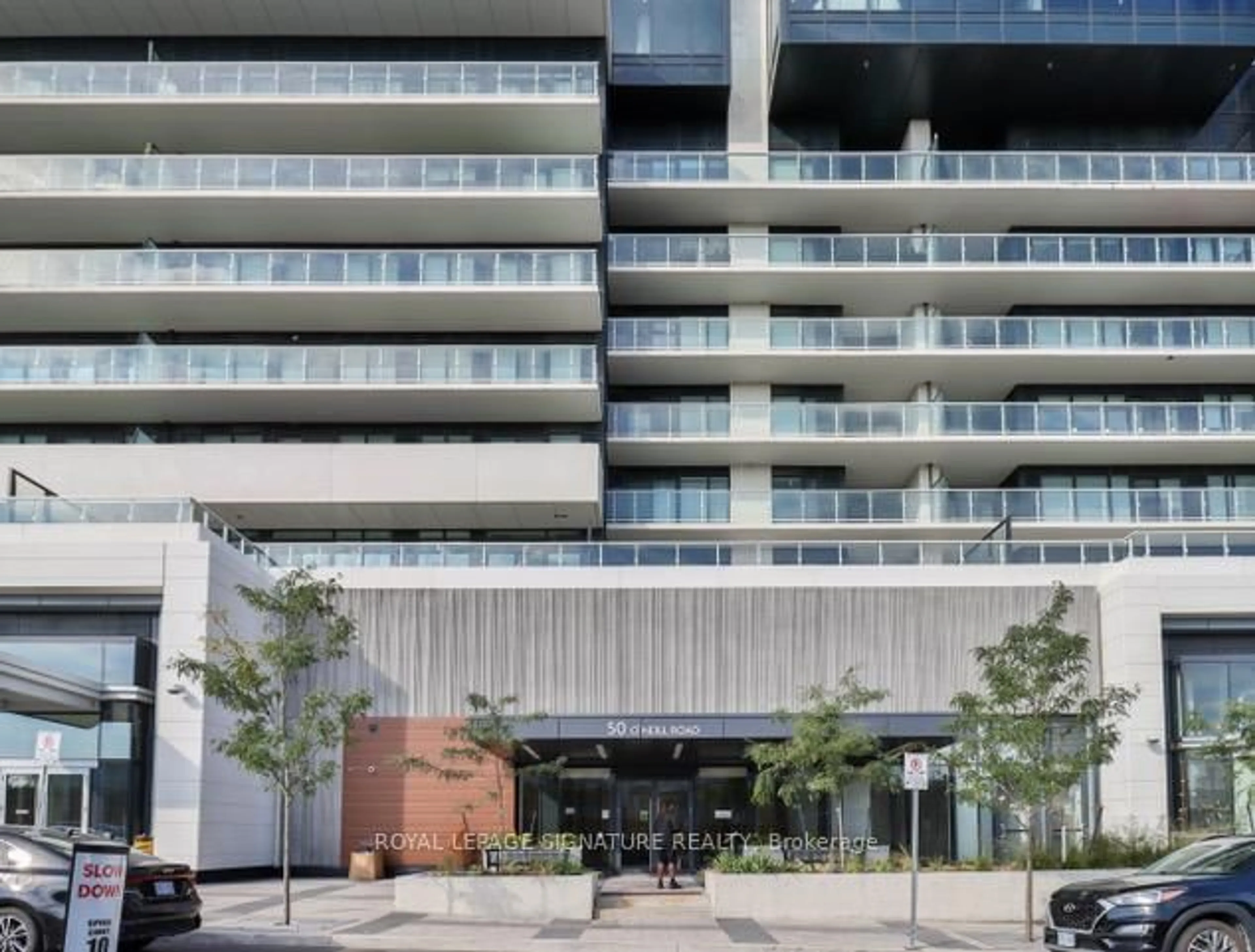 Indoor foyer for 50 O'Neill Rd #3205, Toronto Ontario M3C 0R1