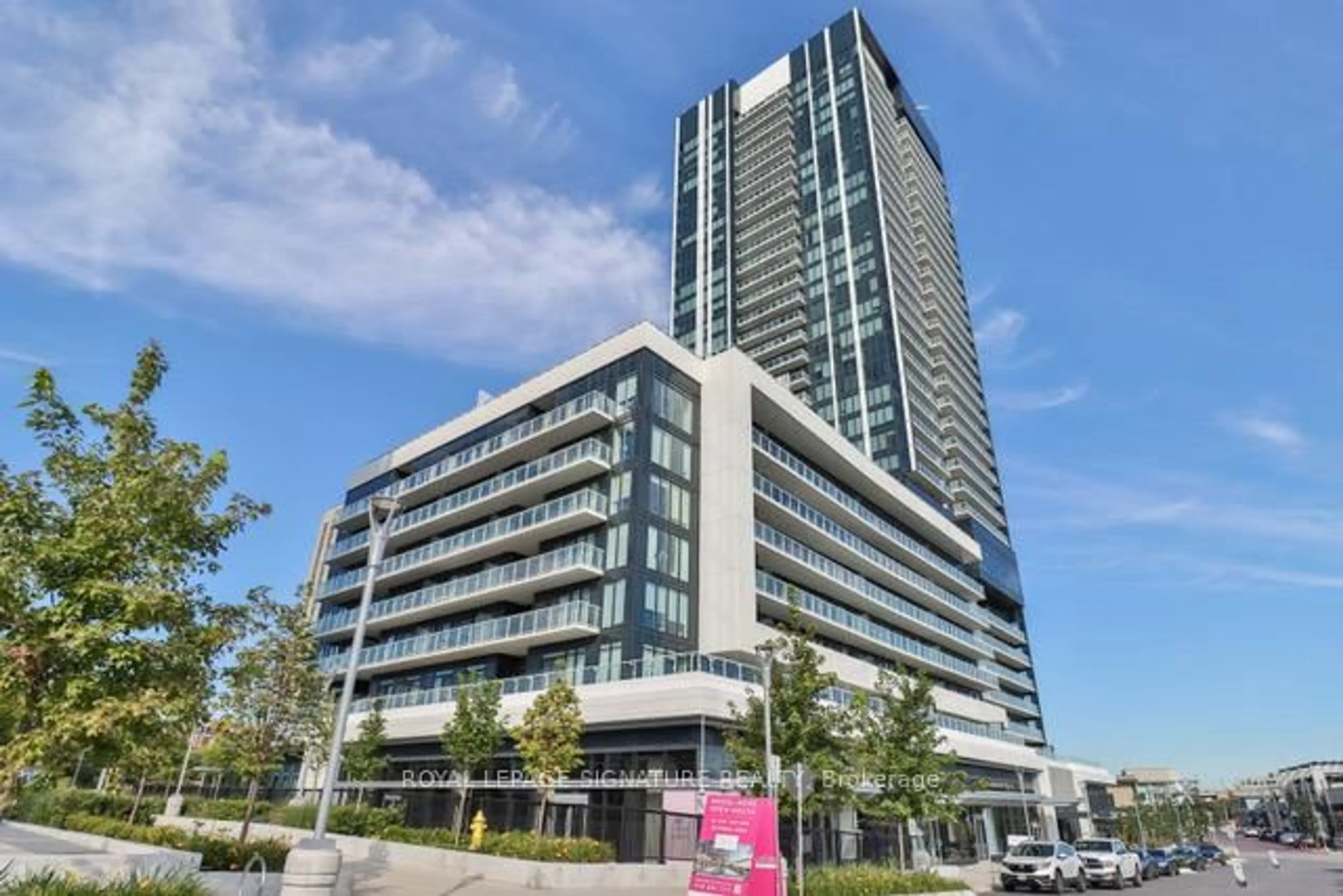 Indoor foyer for 50 O'Neill Rd #3205, Toronto Ontario M3C 0R1