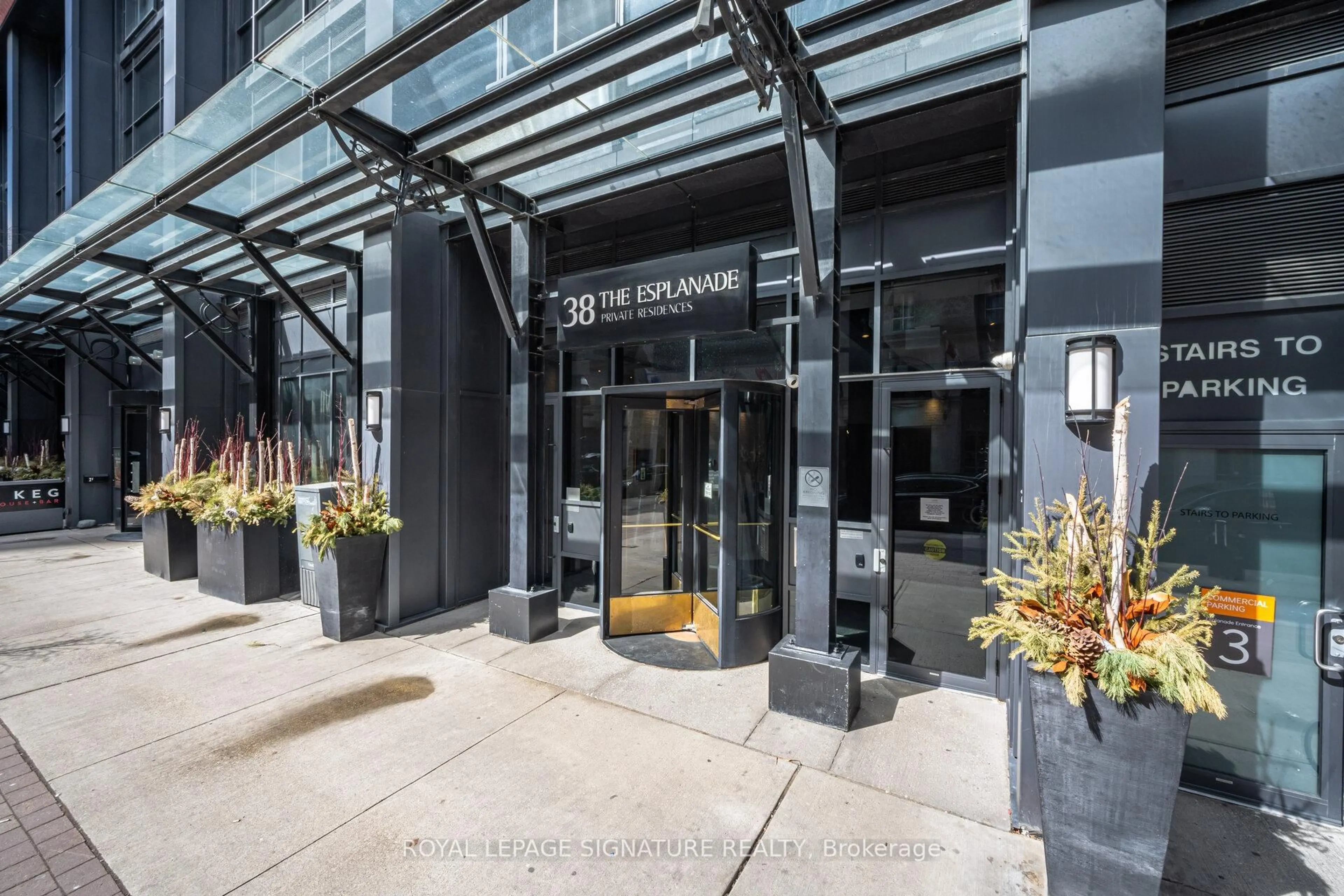 Indoor foyer for 38 The Esplanade #1003, Toronto Ontario M5E 1A5