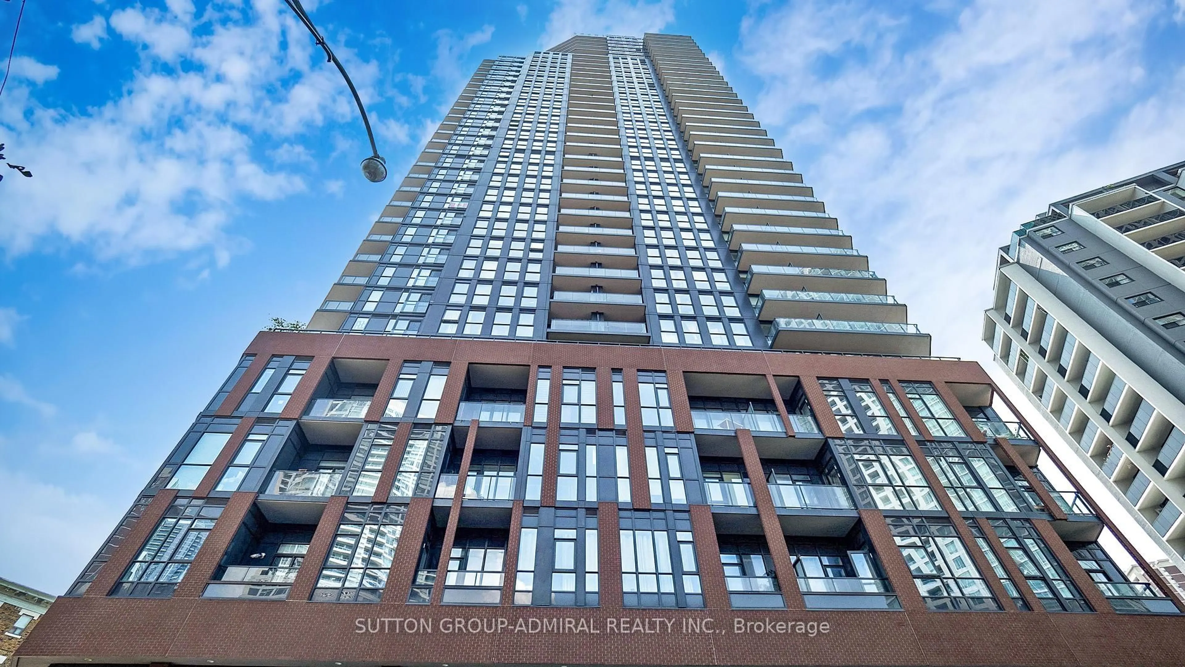 Unknown for 159 Wellesley St #1601, Toronto Ontario M4Y 0H5